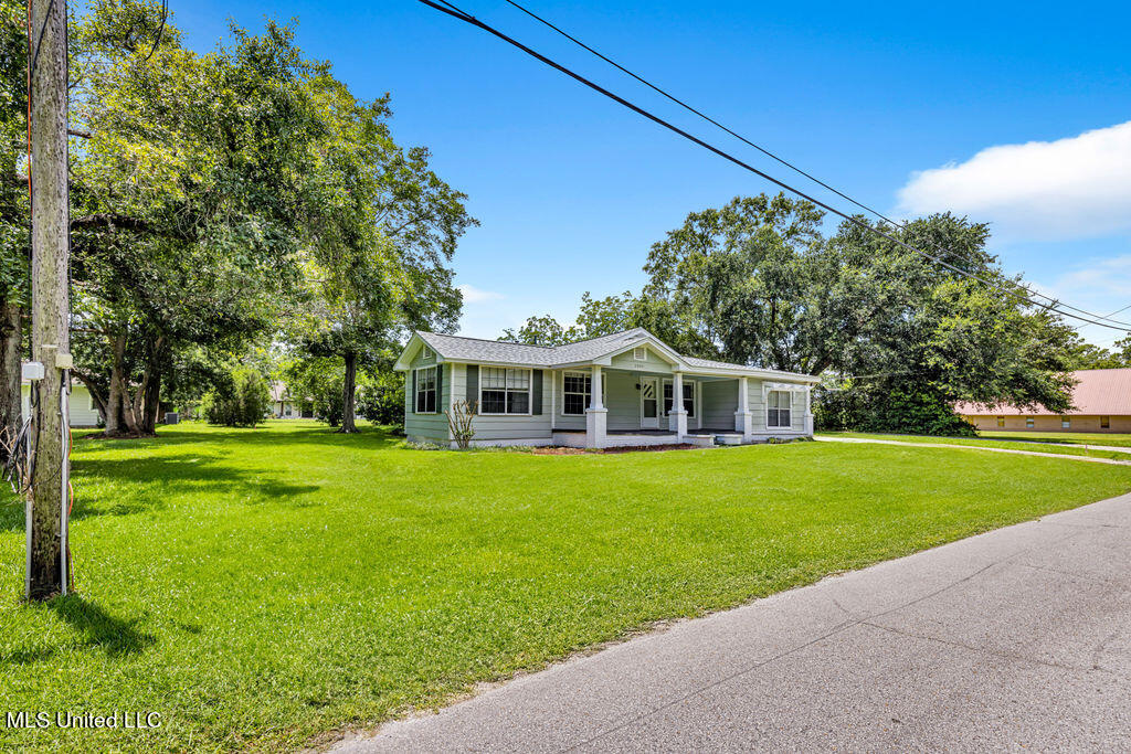 20091 Lovers Lane, Long Beach, Mississippi image 4