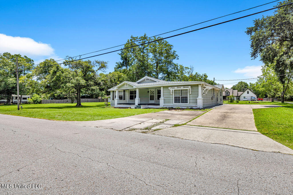 20091 Lovers Lane, Long Beach, Mississippi image 2