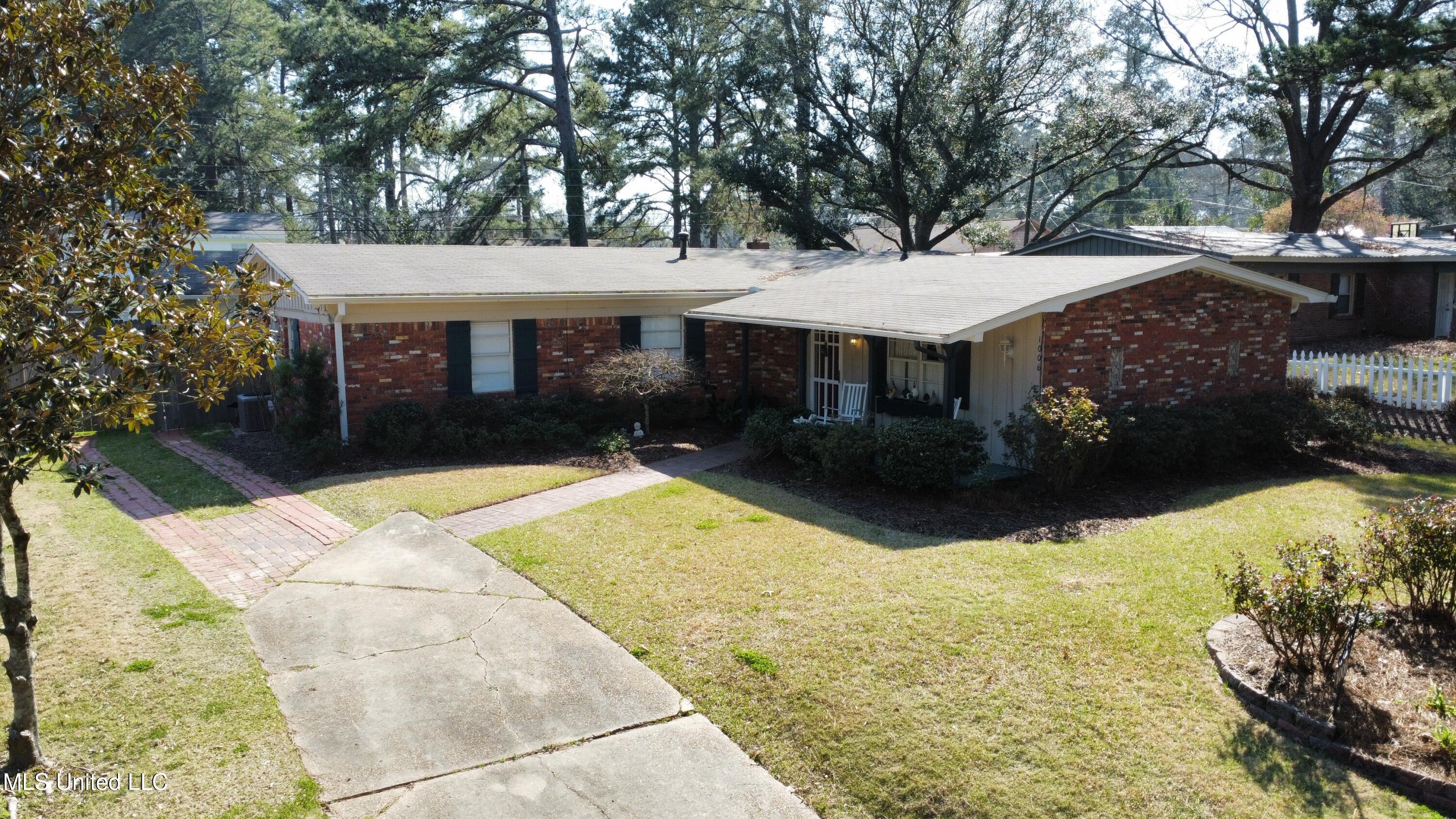 1006 Arlington Street, Clinton, Mississippi image 5
