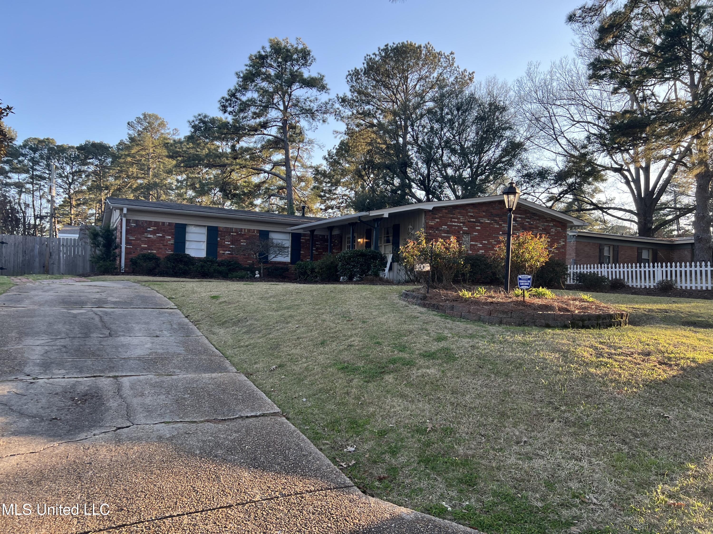 1006 Arlington Street, Clinton, Mississippi image 2