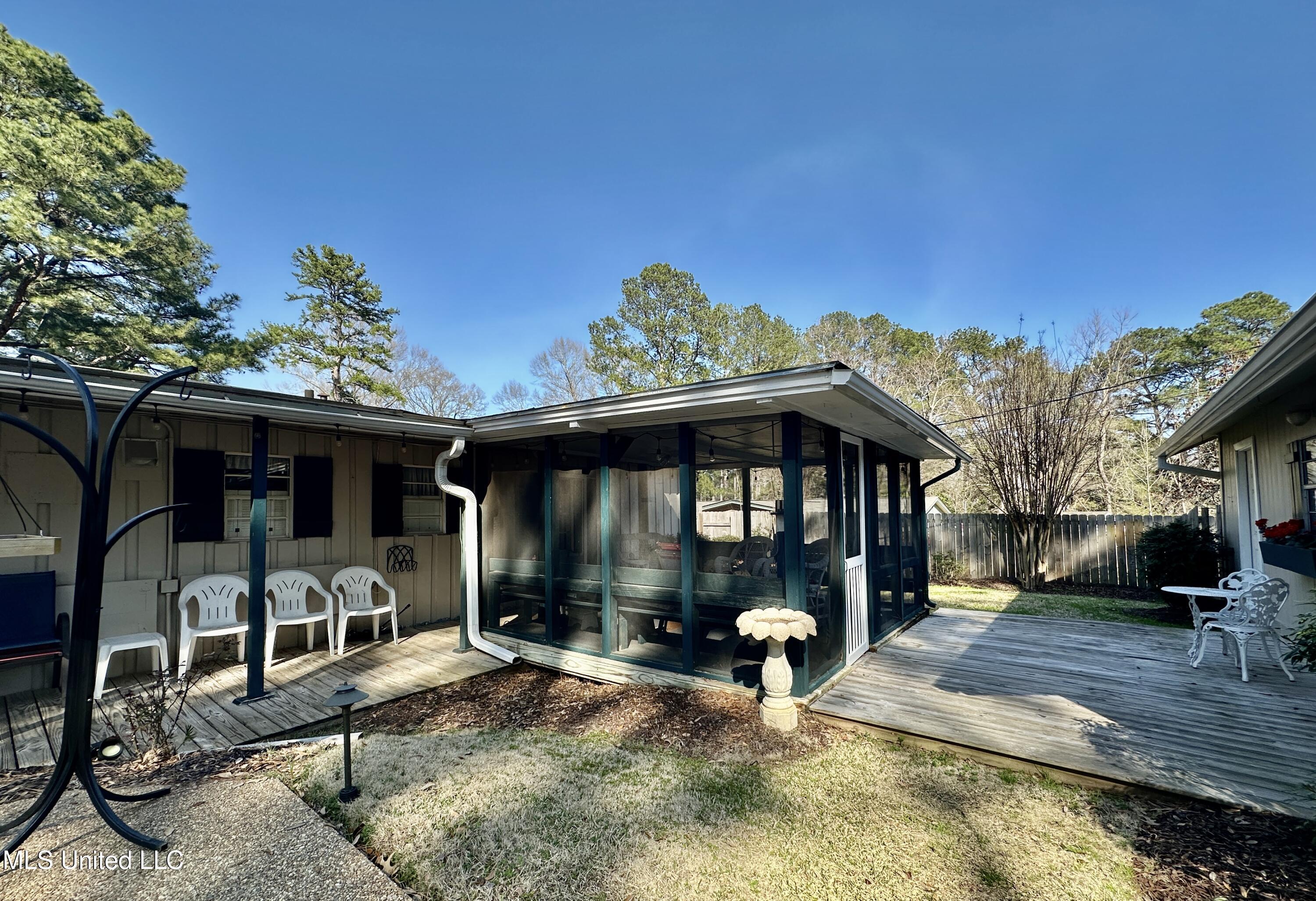 1006 Arlington Street, Clinton, Mississippi image 34