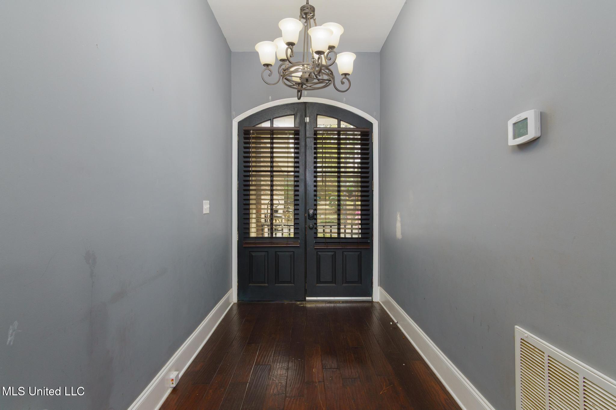 12 Chalmett Place, Hattiesburg, Mississippi image 4