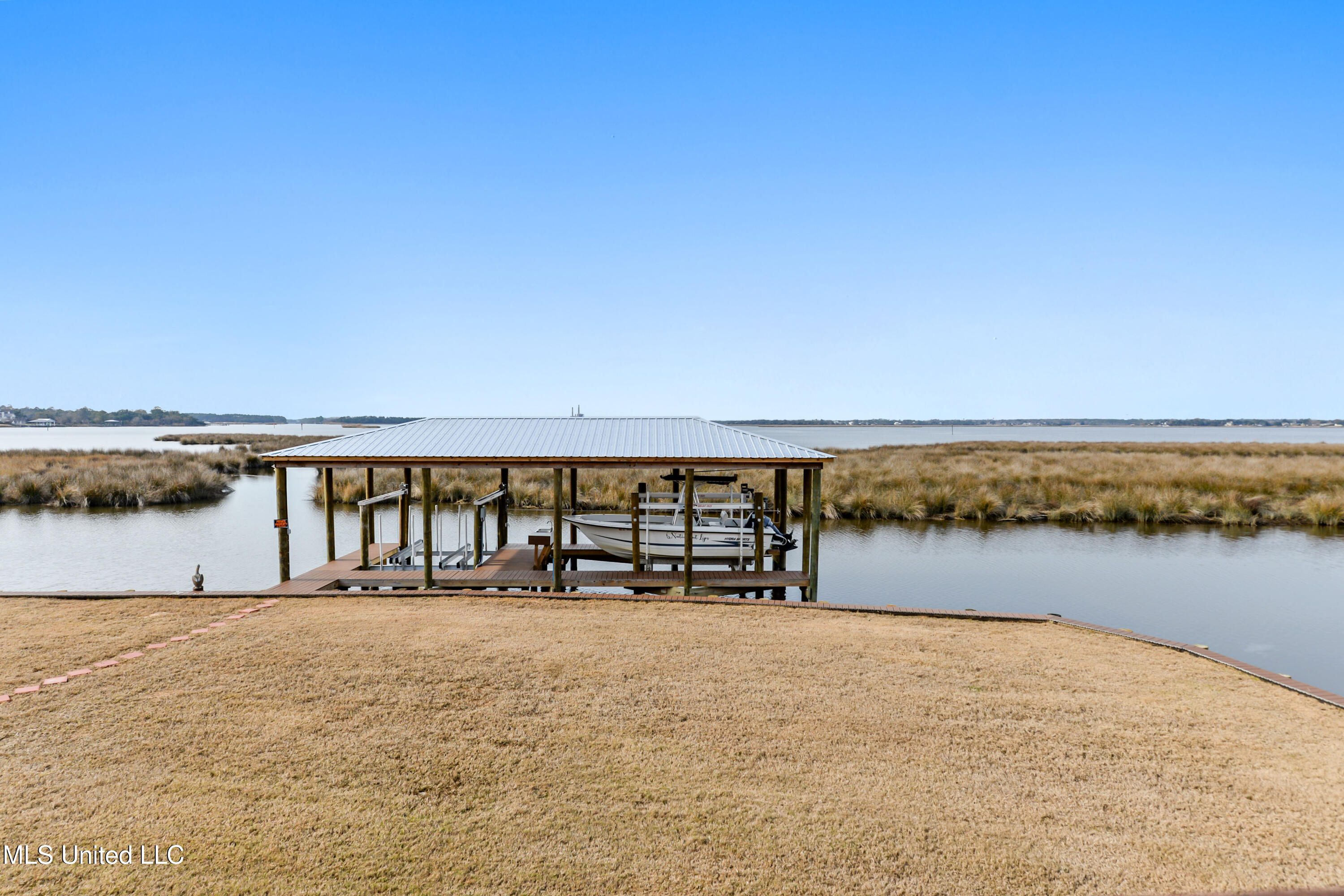 2562 Mercedes Drive, Biloxi, Mississippi image 30