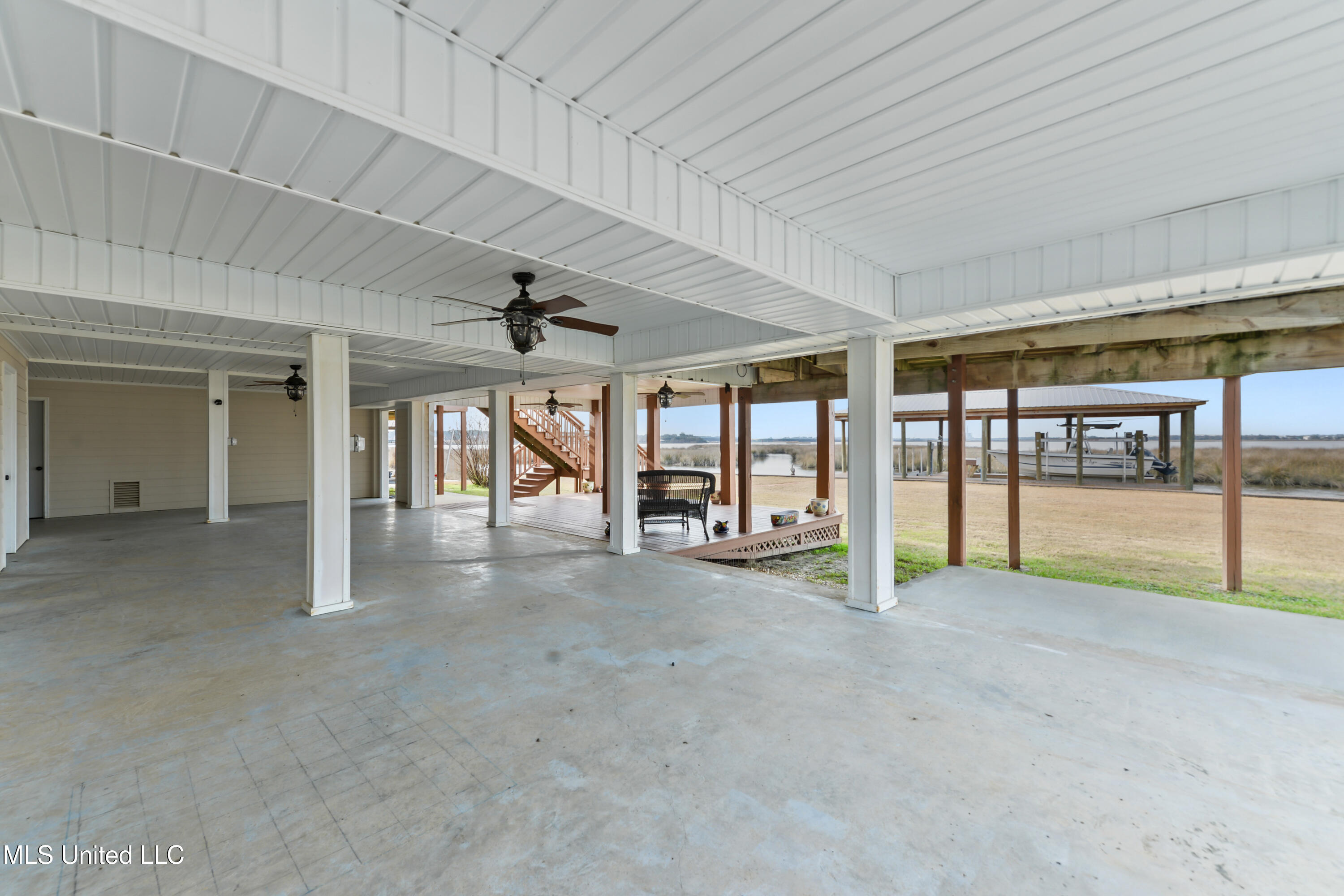 2562 Mercedes Drive, Biloxi, Mississippi image 34