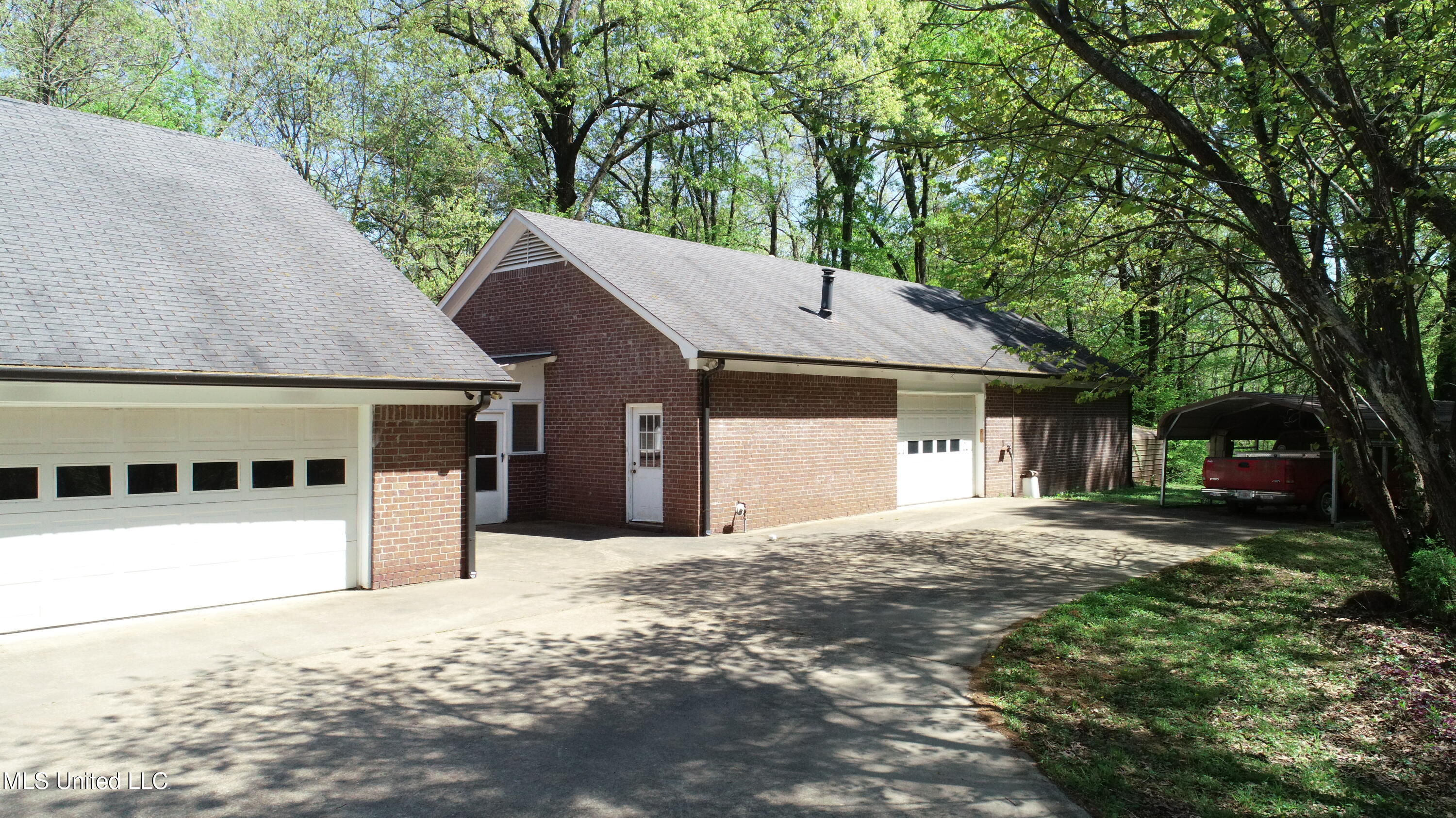 7701 Michael Drive, Lake Cormorant, Mississippi image 18