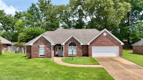 Homes For Sale - 126 Kirkwood Drive<br/> Hinds County, Clinton, MS 39056