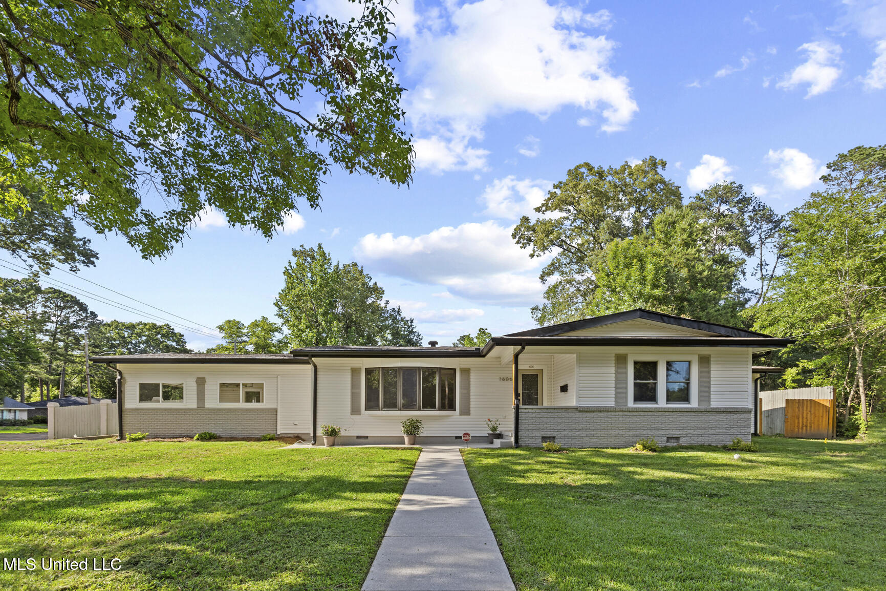 1606 Lockwood Avenue, Jackson, Mississippi image 1