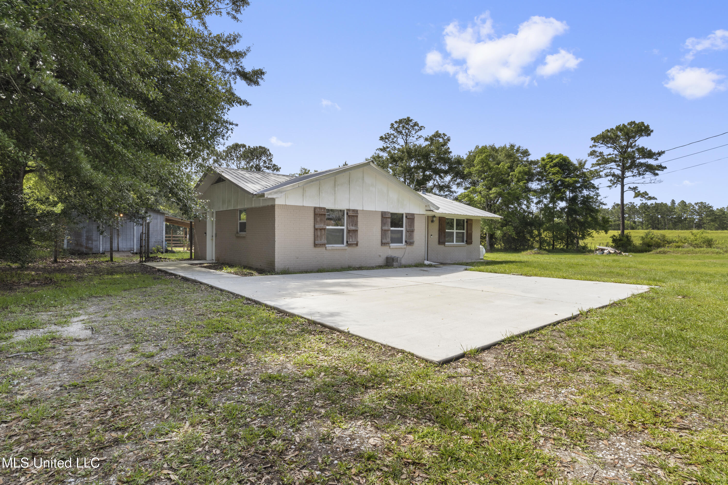 3721 Charlie Hudson Road, Moss Point, Mississippi image 3