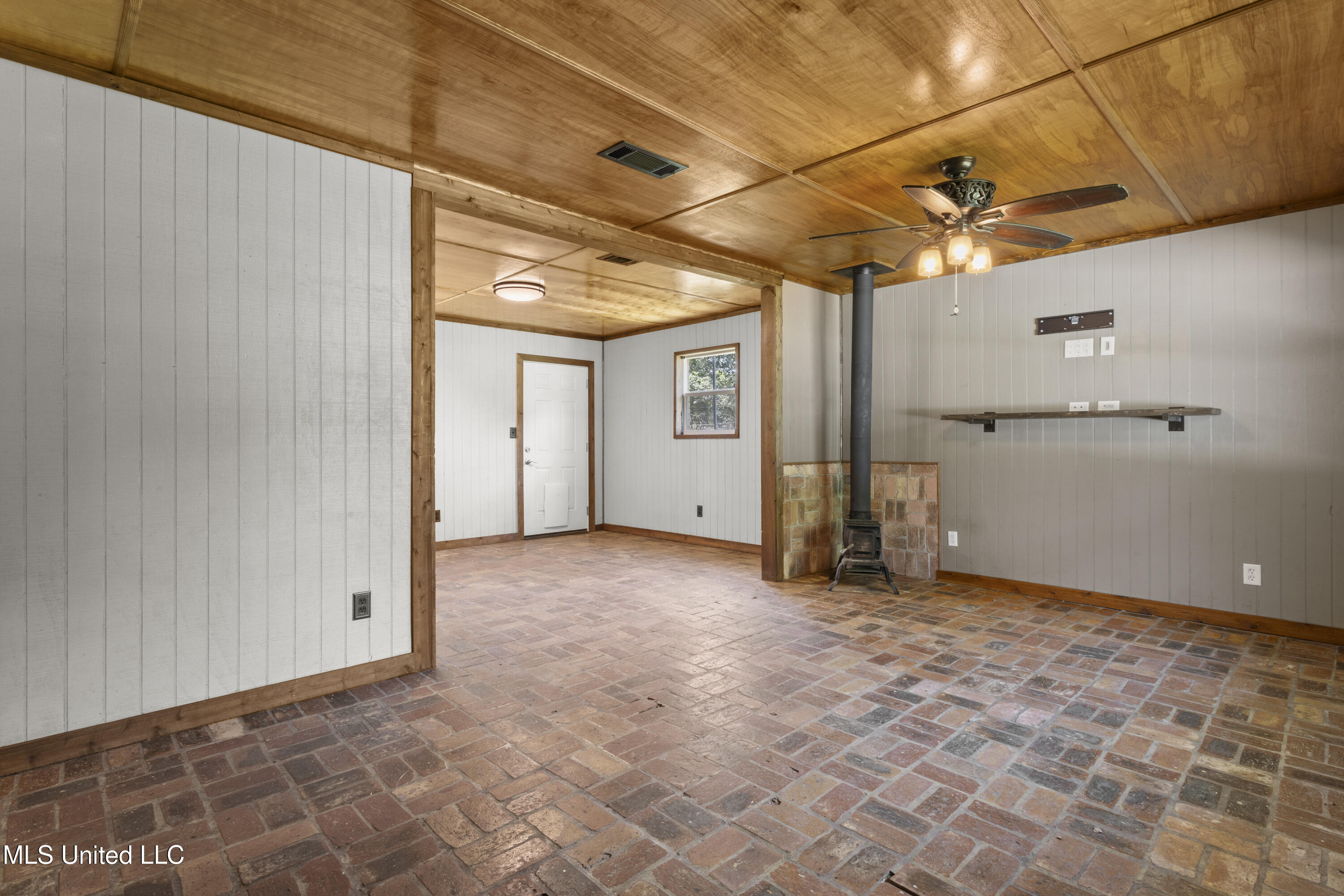 3721 Charlie Hudson Road, Moss Point, Mississippi image 7