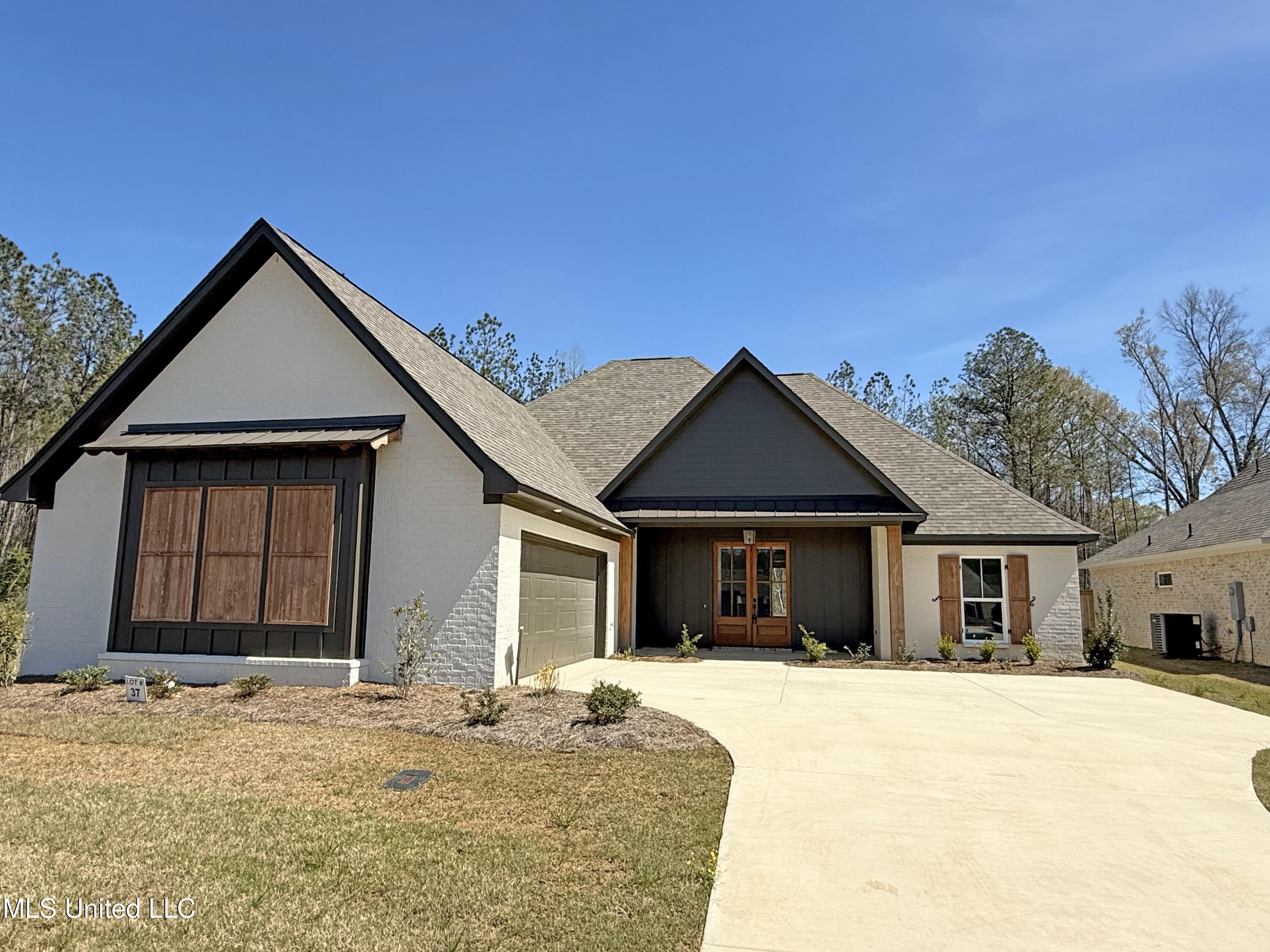312 Tremont Drive, Florence, Mississippi image 2