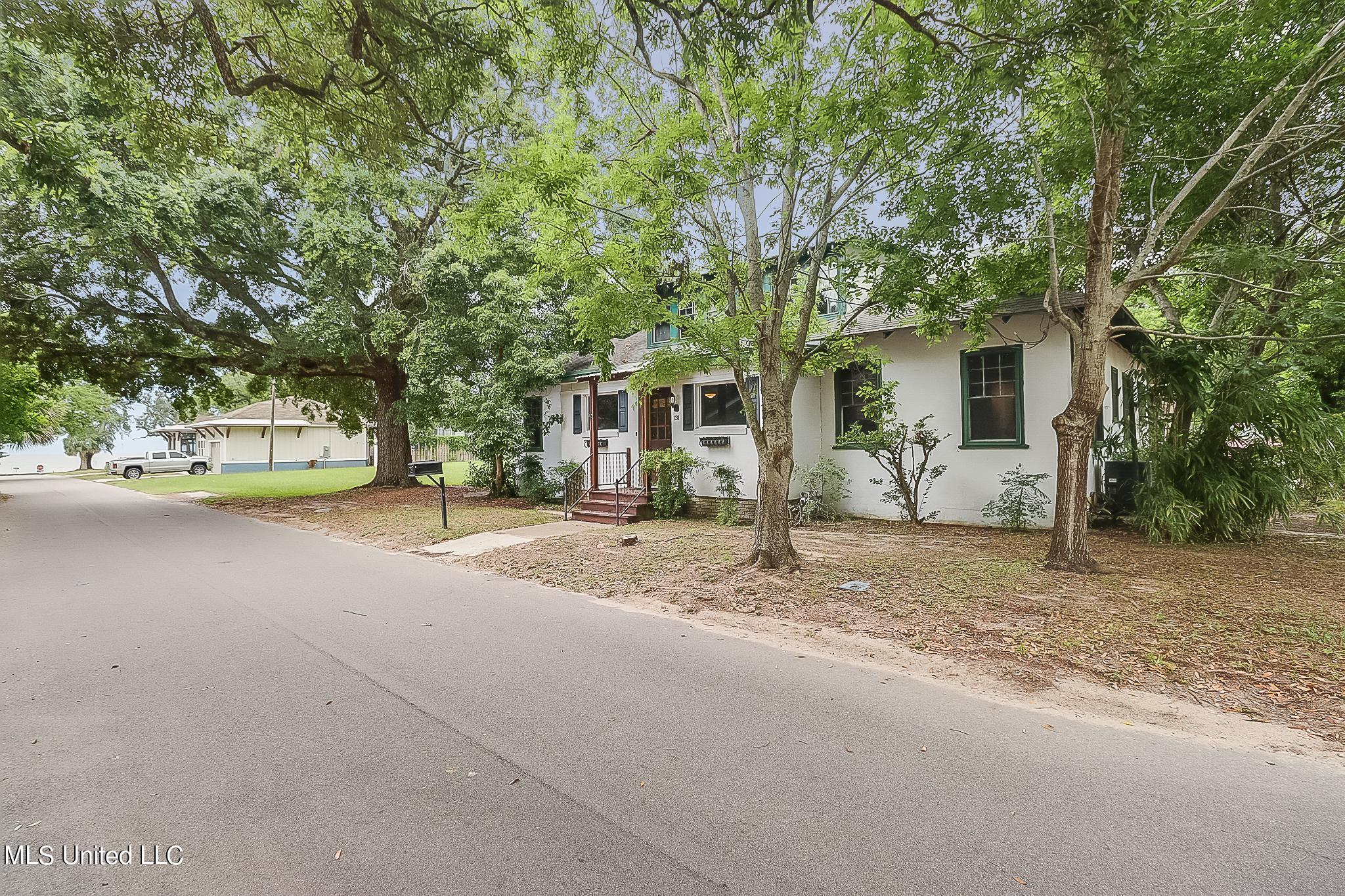 131 Suter Place, Biloxi, Mississippi image 1