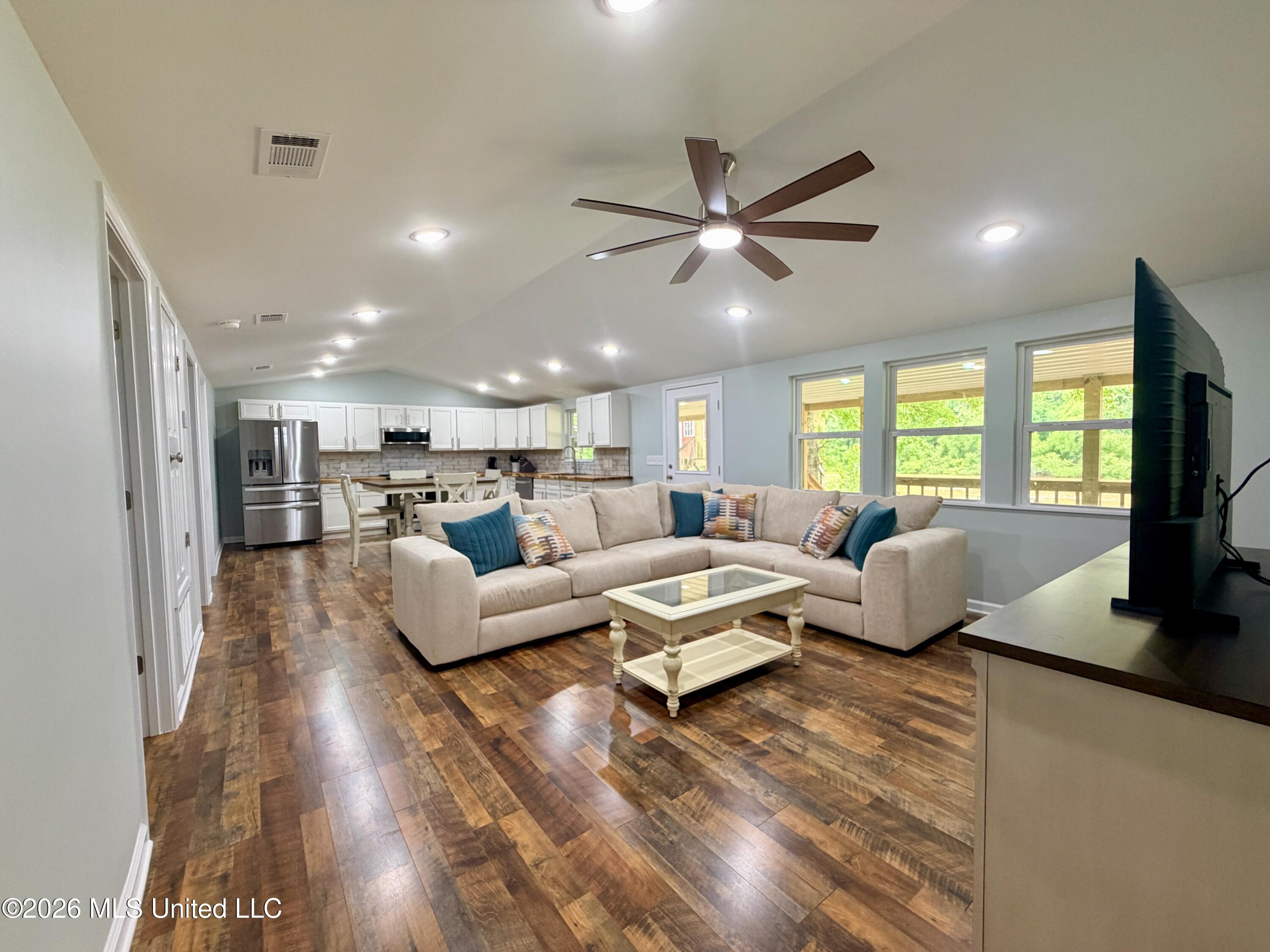 2109 Pascagoula River Dr