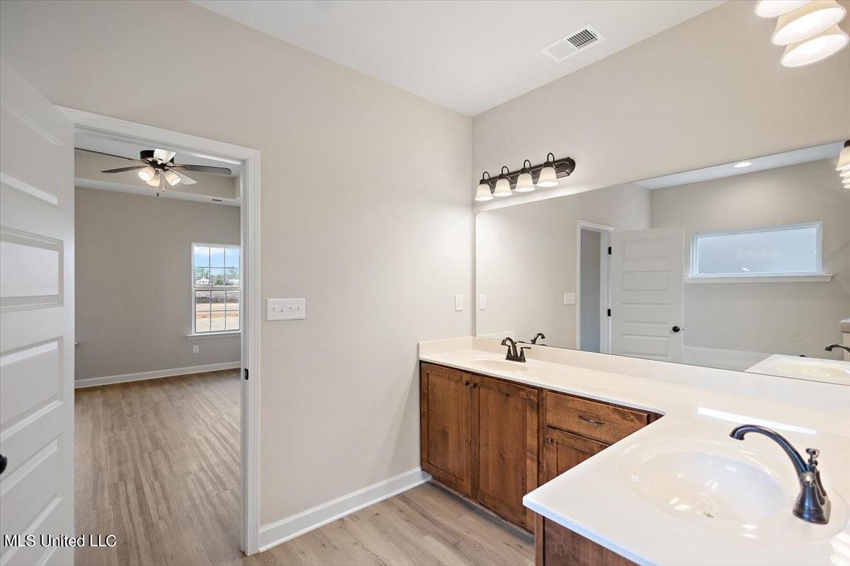 8855 Tucker Lane, Southaven, Mississippi image 16