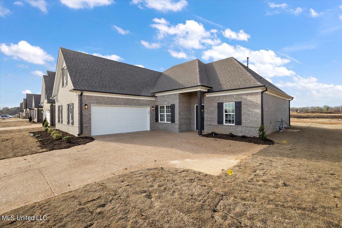 8855 Tucker Lane, Southaven, Mississippi image 3