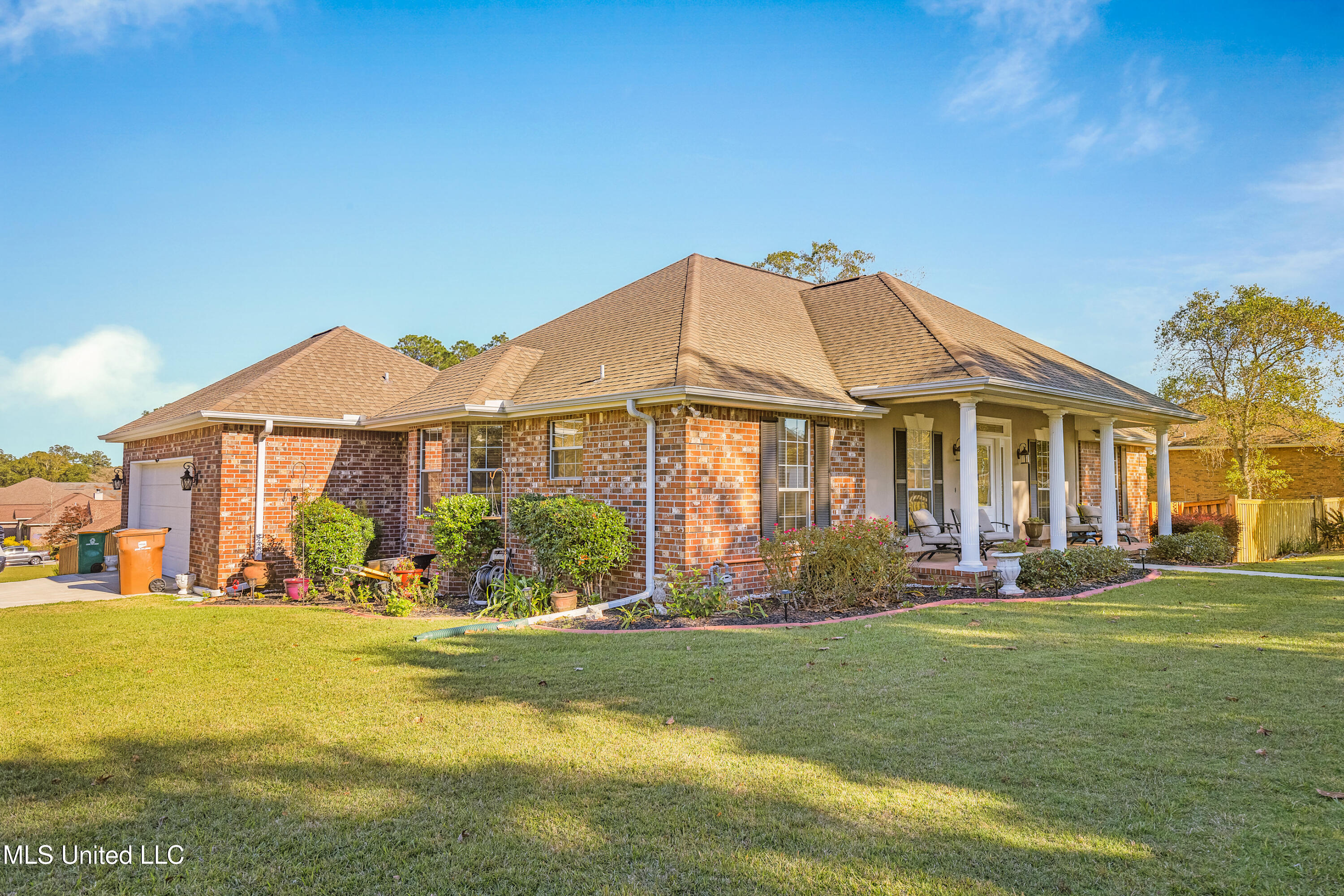 12586 Lake Village Drive, Gulfport, Mississippi image 2