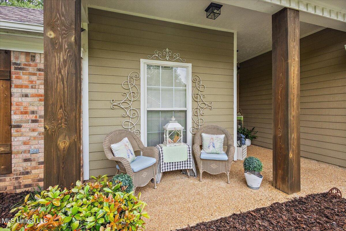 1205 Eagles Nest Drive, Byram, Mississippi image 4