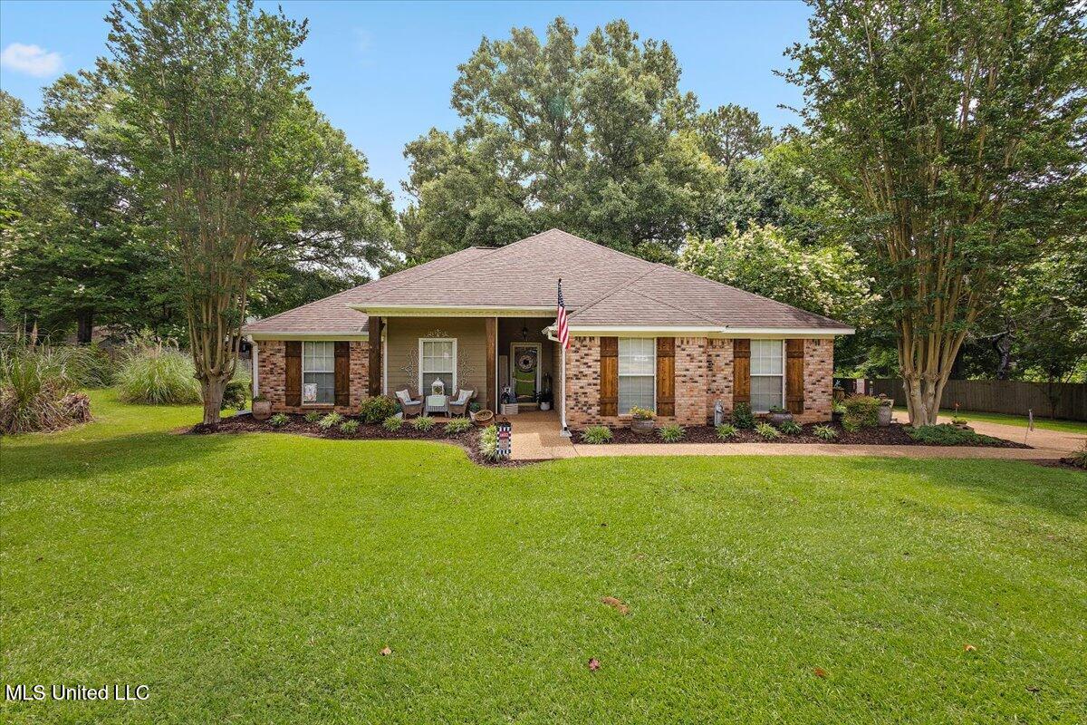 1205 Eagles Nest Drive, Byram, Mississippi image 1