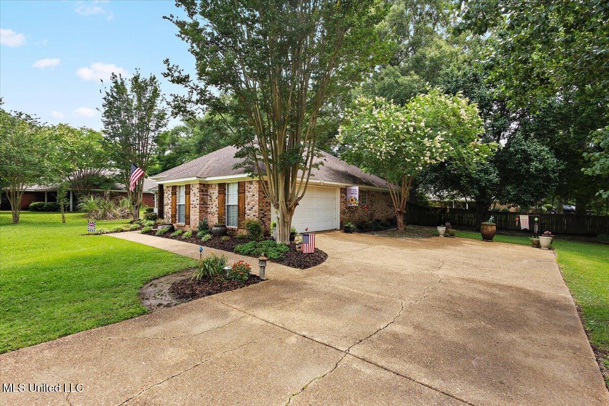 1205 Eagles Nest Drive, Byram, Mississippi image 3
