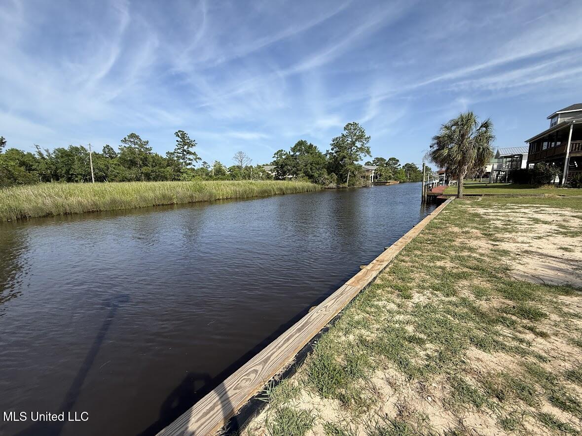 11162 New York Street, Bay Saint Louis, Mississippi image 32