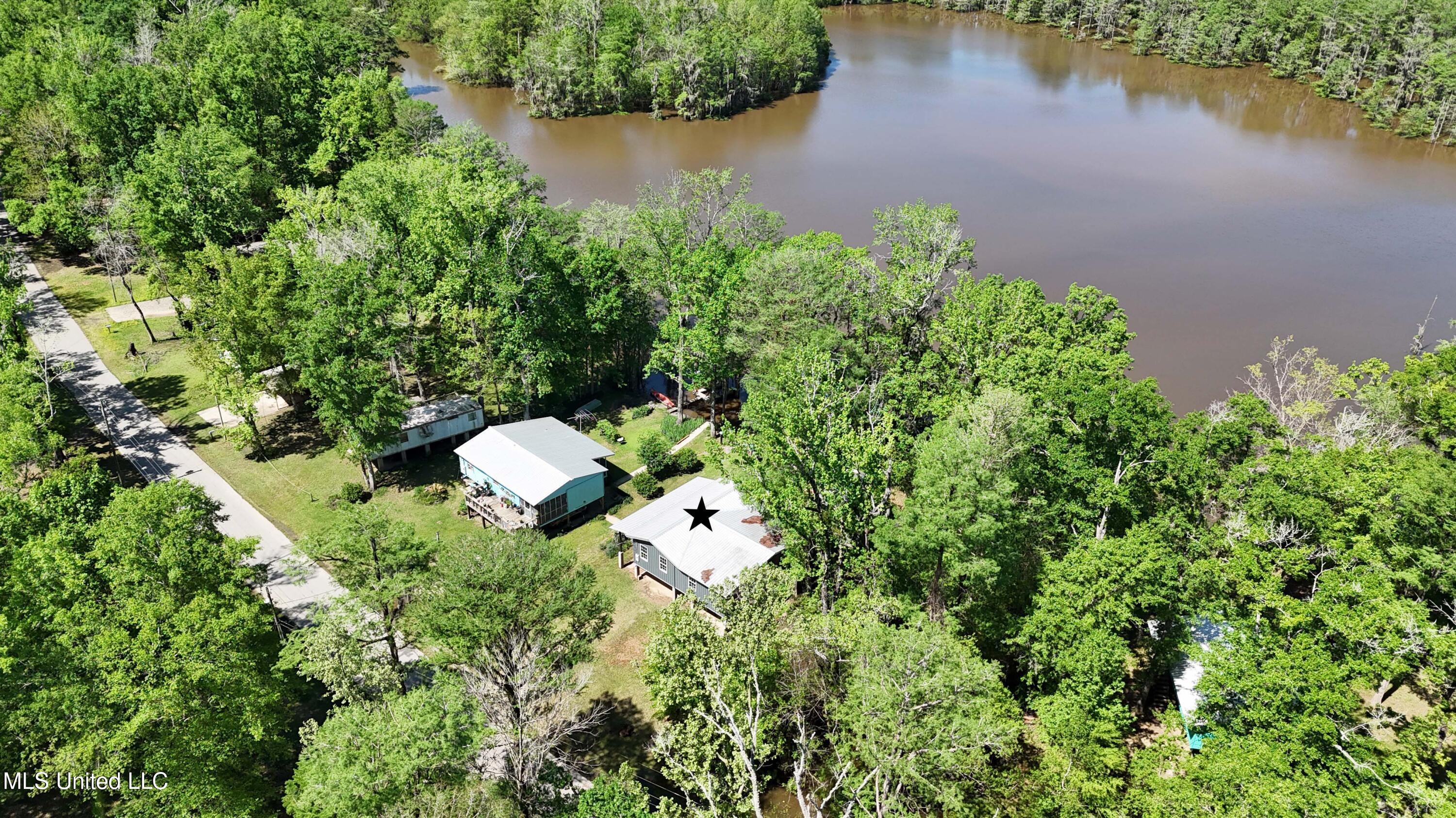 25005 Carter Lake Drive, Lucedale, Mississippi image 28