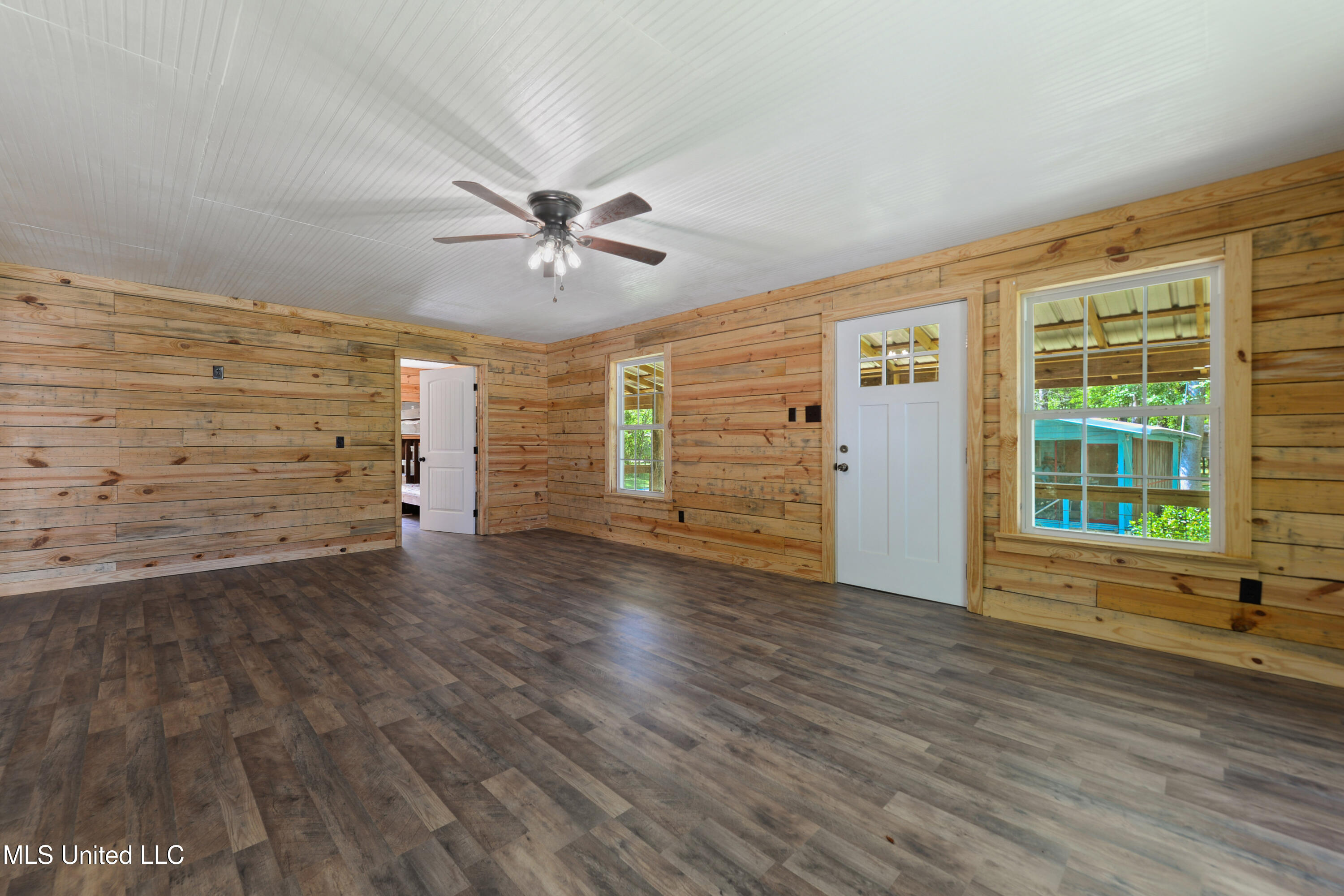 25005 Carter Lake Drive, Lucedale, Mississippi image 5