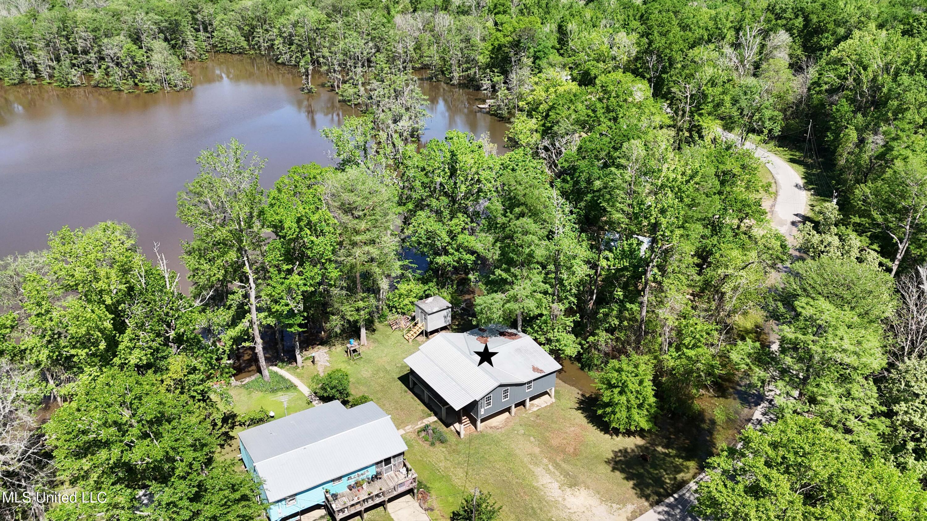 25005 Carter Lake Drive, Lucedale, Mississippi image 22