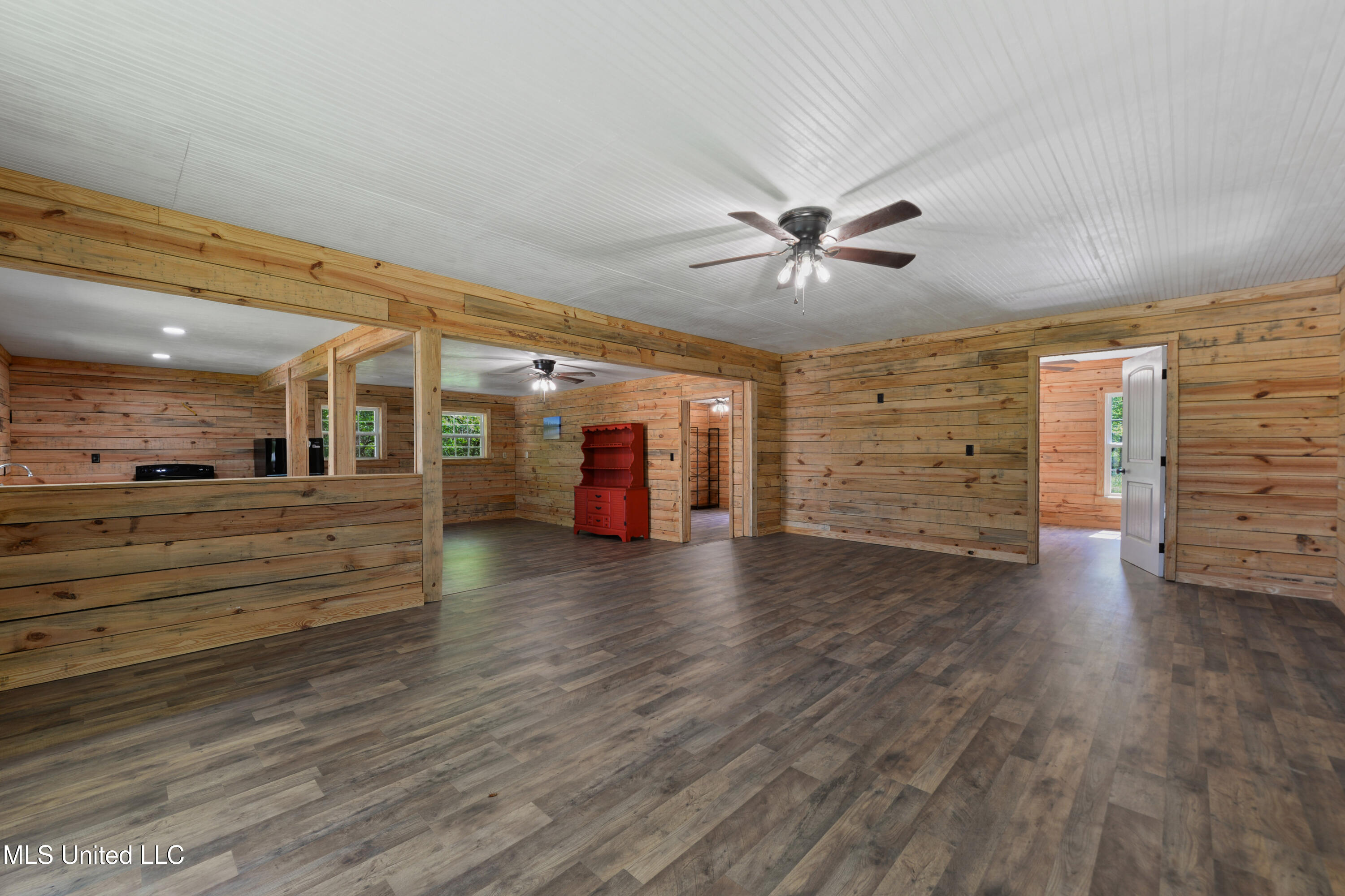 25005 Carter Lake Drive, Lucedale, Mississippi image 4