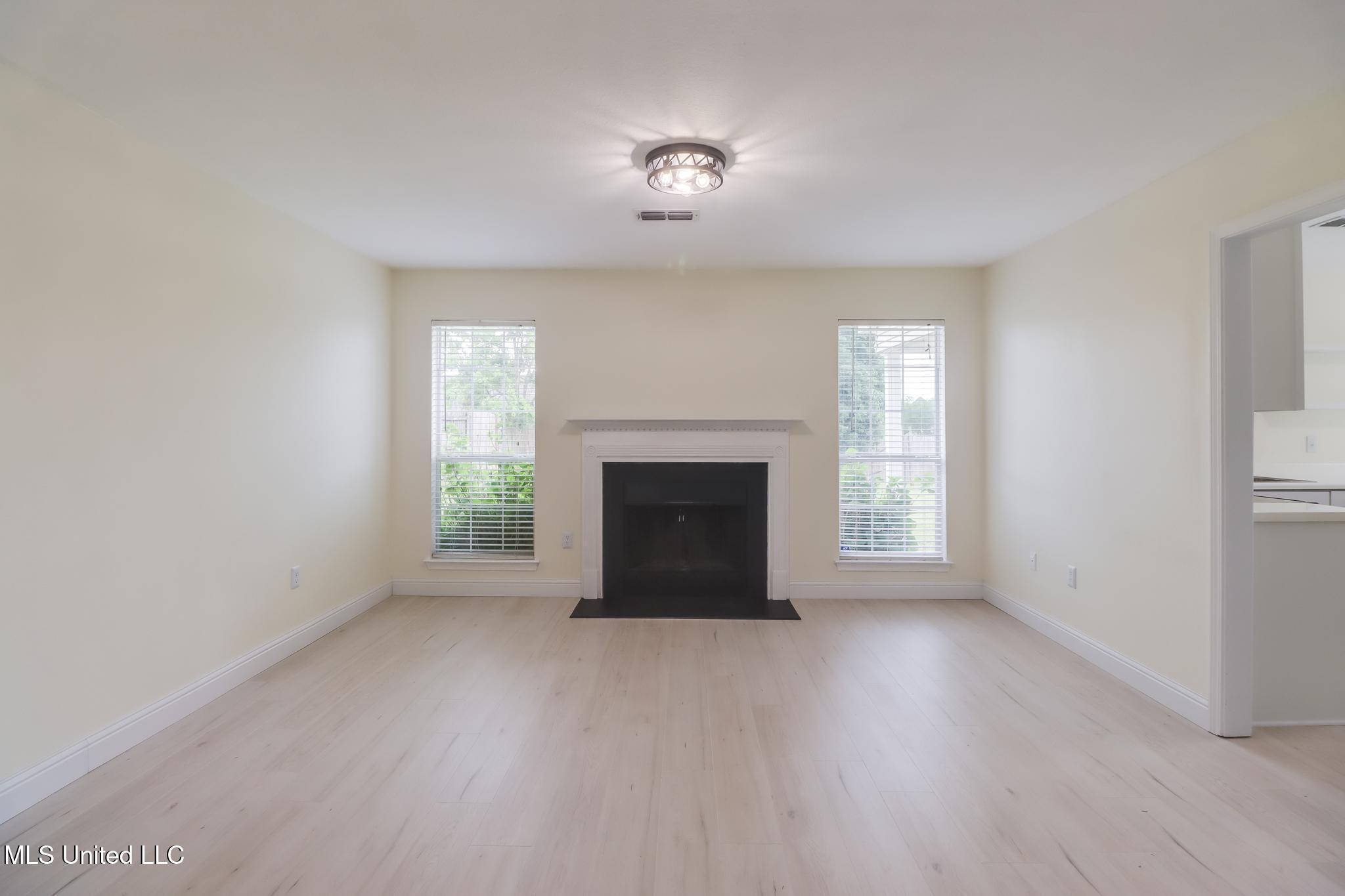 18311 Tarabrooke Drive, Gulfport, Mississippi image 7