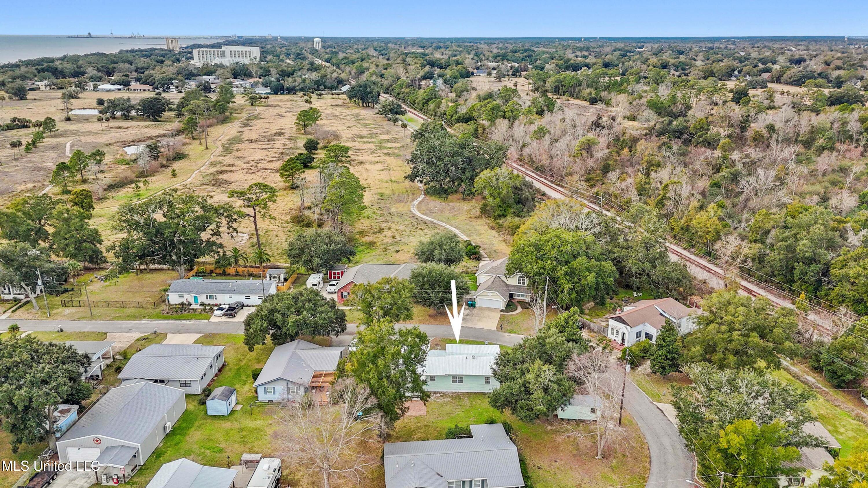 260 Venetian Gardens, Gulfport, Mississippi image 25