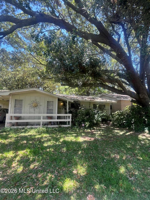 Homes For Sale - 2902 Brookwood Avenue<br/> Gulfport, MS 39501