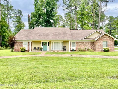 Homes For Sale - 302 Mulberry Lane<br/> Clarke County, Quitman, MS 39355