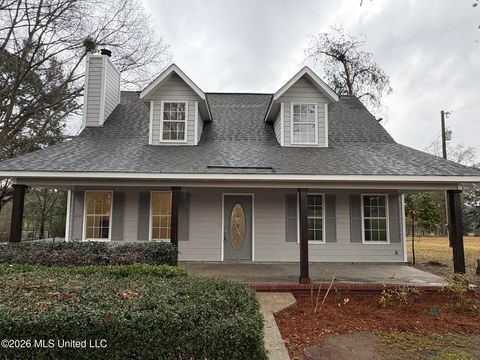 Homes For Sale - 182 Blue Lakes Drive<br/> Lucedale, MS 39452