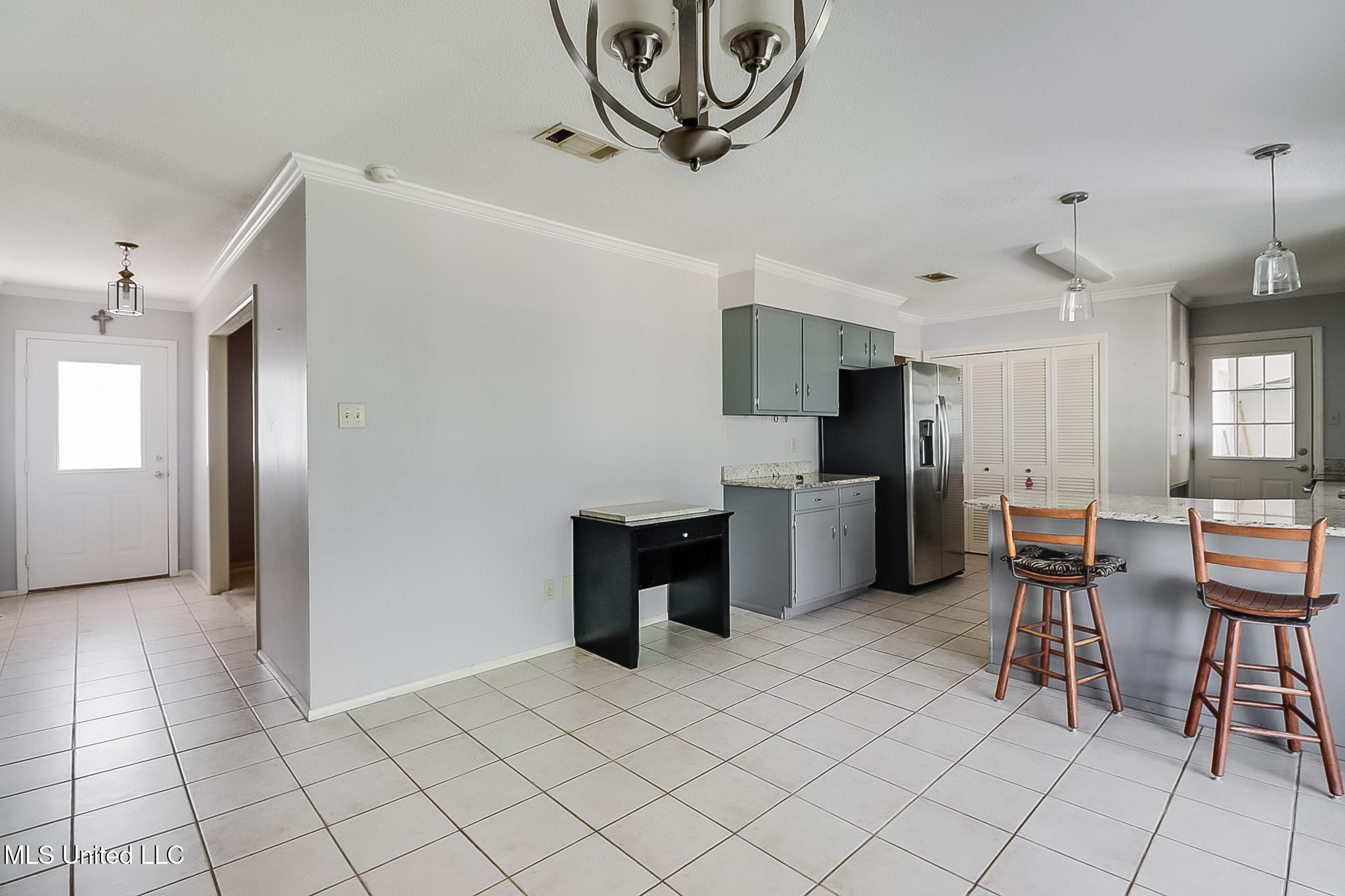 1736 Thomas Jefferson Drive, Biloxi, Mississippi image 5