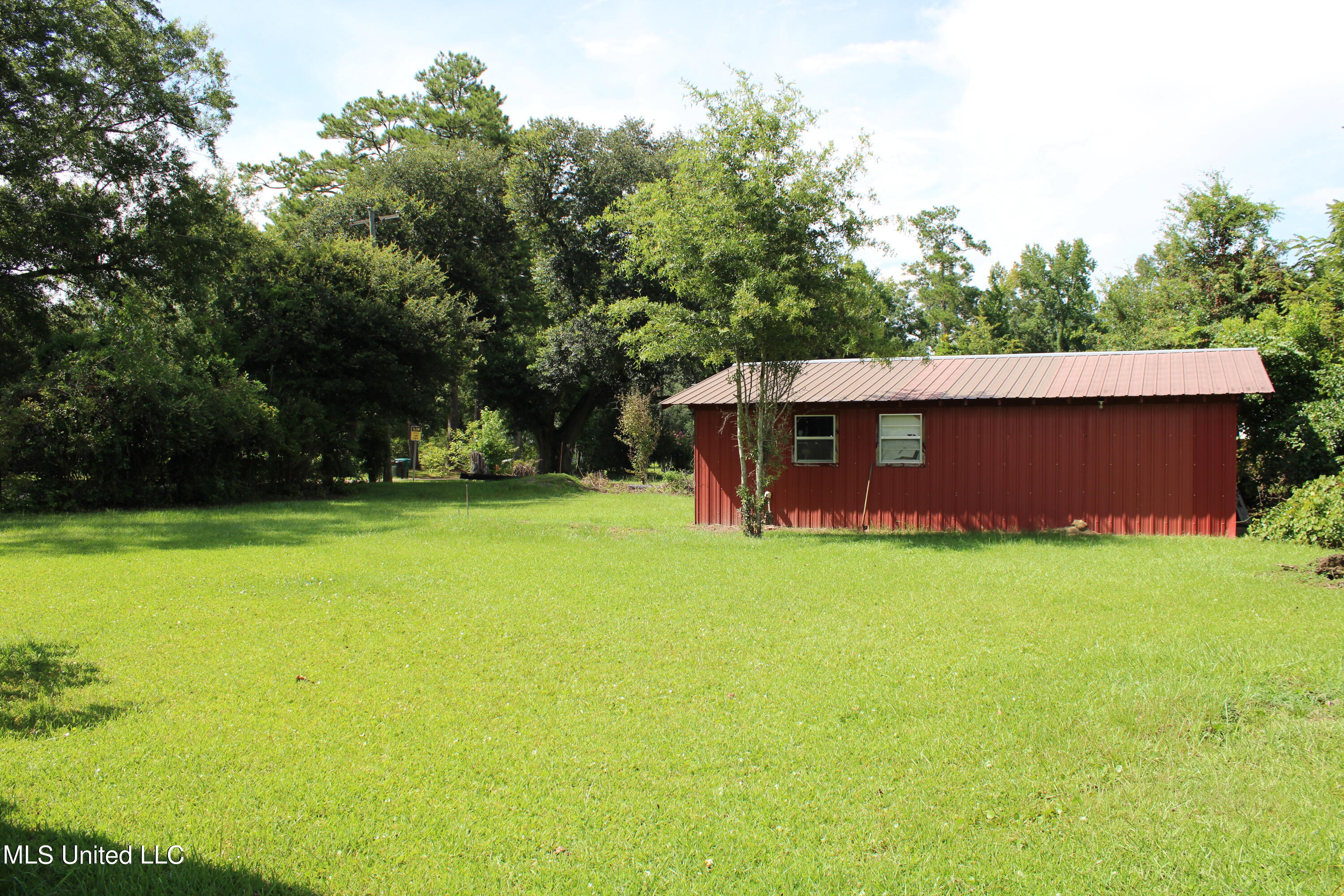 632 Maples Ave Avenue, Leakesville, Mississippi image 4