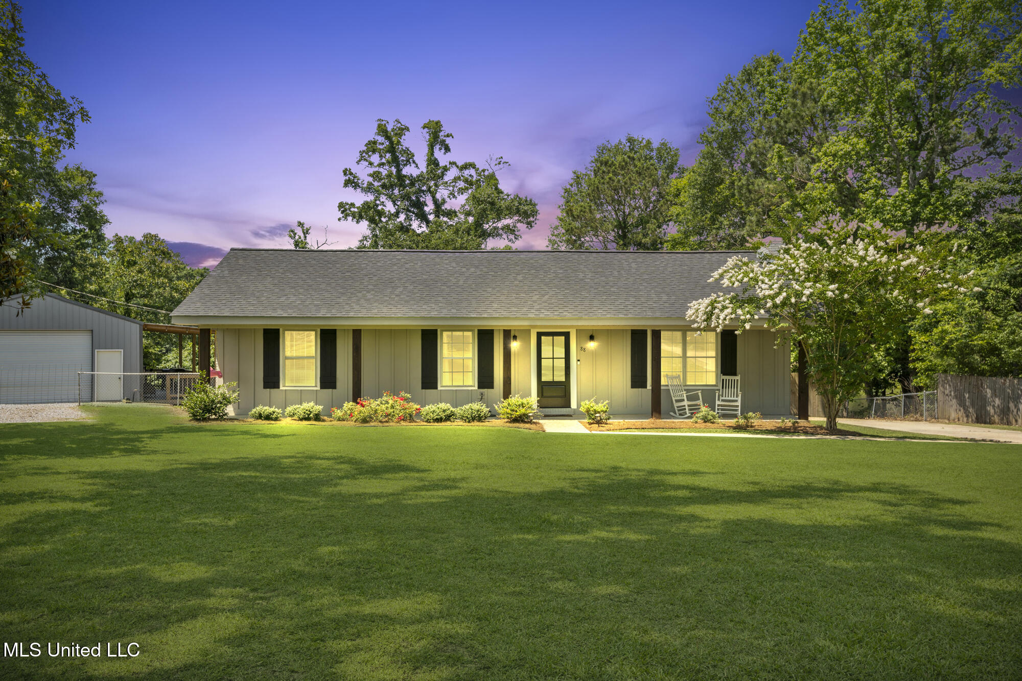 88 Lakeview Drive, Petal, Mississippi image 2