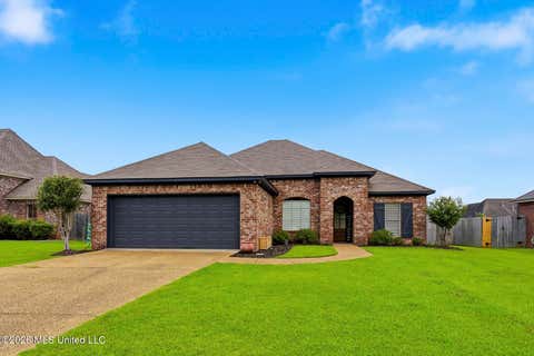 Homes For Sale - 179 Beechwood Circle<br/> Pearl, MS 39208