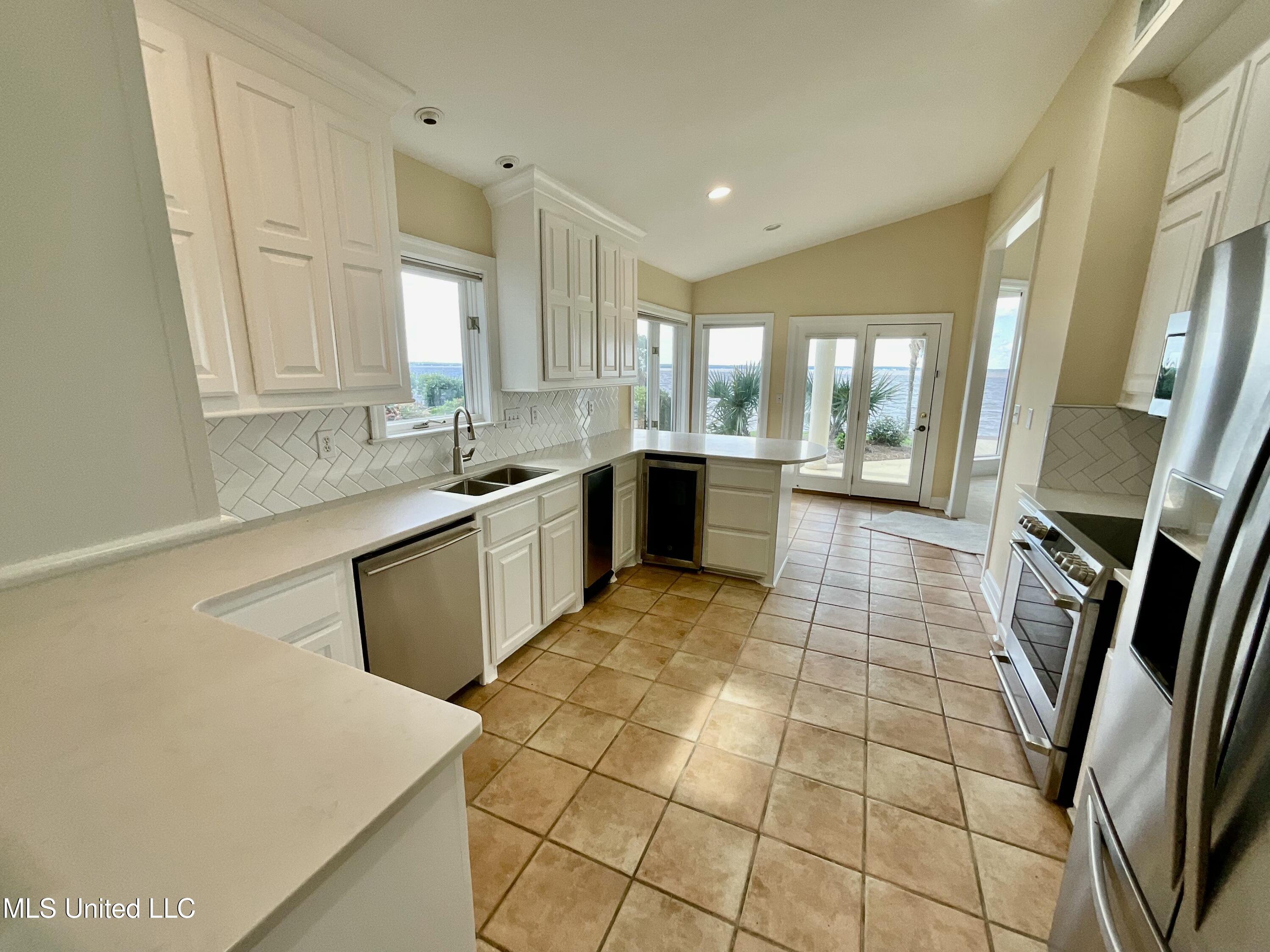 1422 Windrose Drive, Brandon, Mississippi image 11