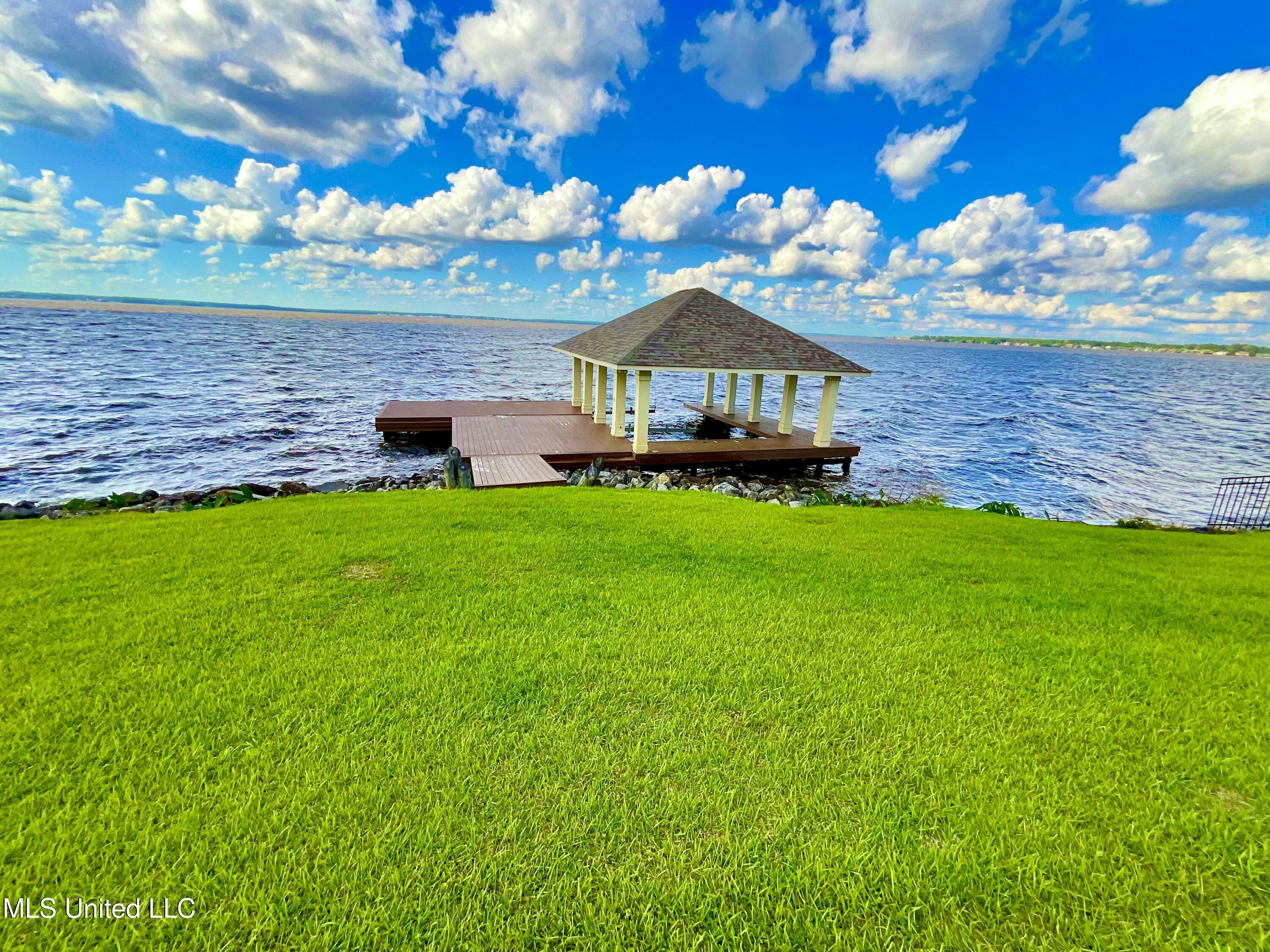 1422 Windrose Drive, Brandon, Mississippi image 3