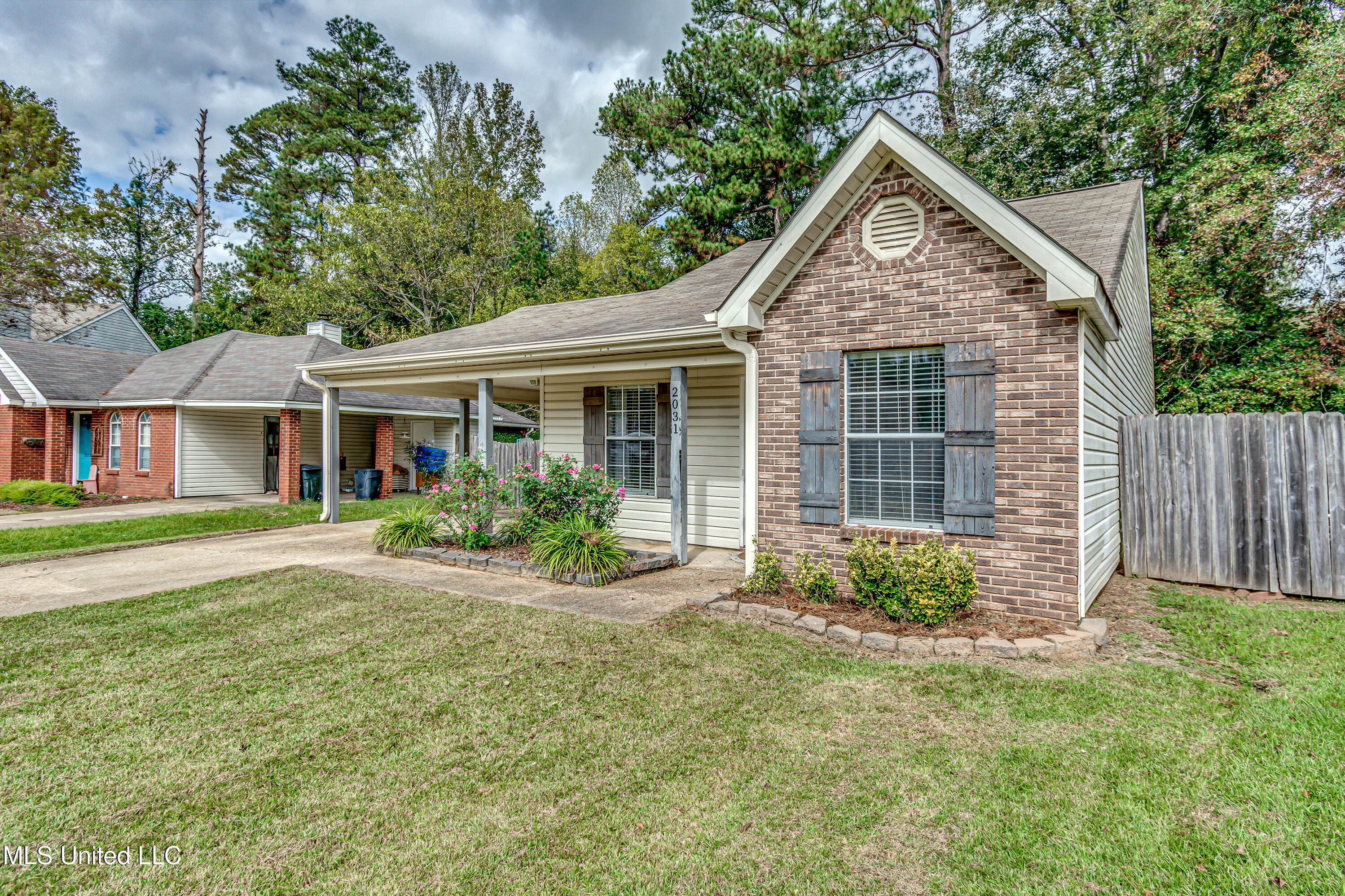 2031 Red Oak Drive, Brandon, Mississippi image 3