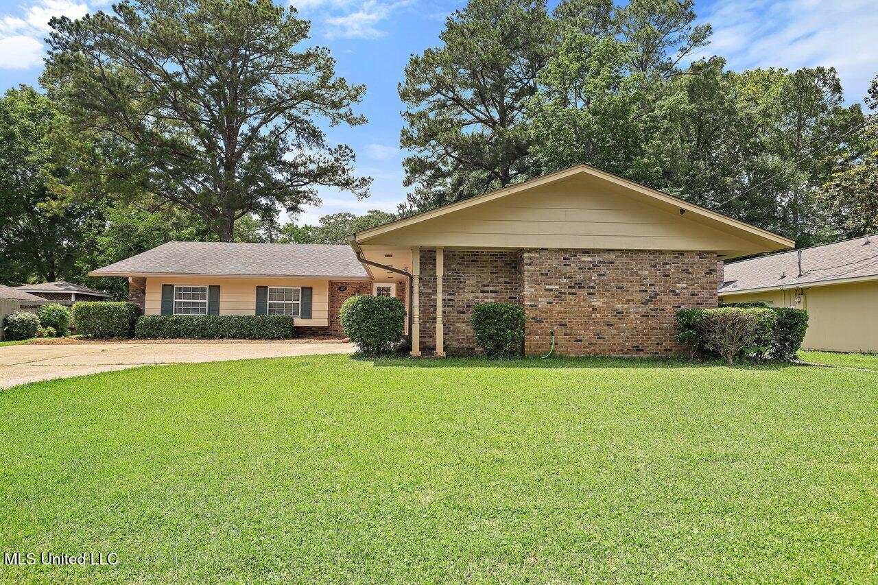 210 Kitchings Drive, Clinton, Mississippi image 34