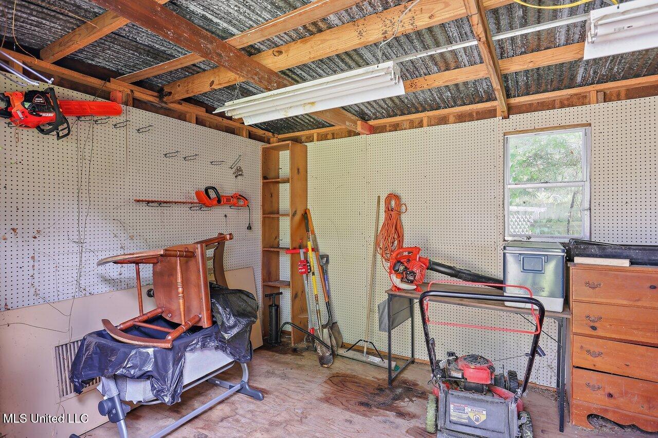 210 Kitchings Drive, Clinton, Mississippi image 35