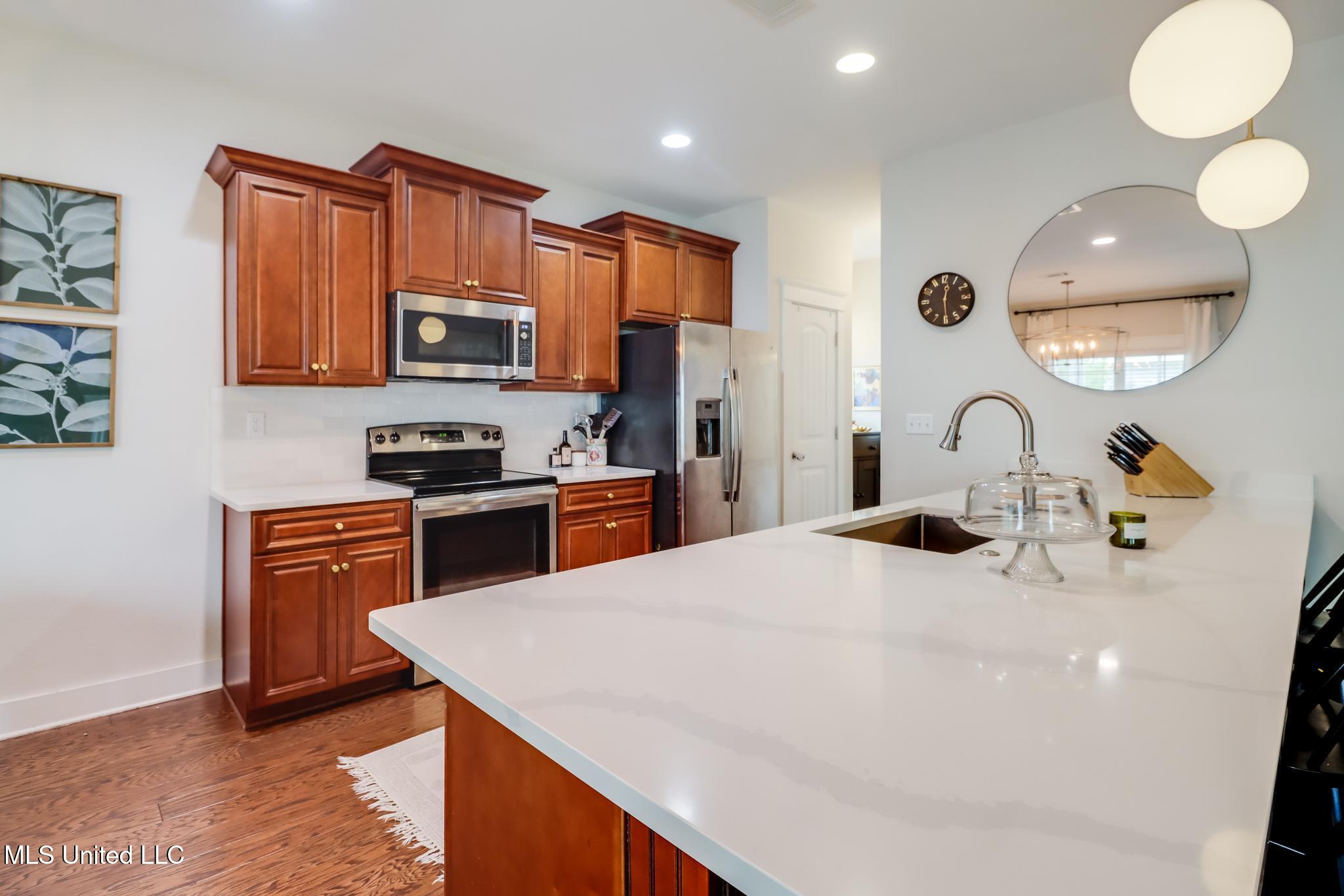 13056 Holly Springs Avenue, Biloxi, Mississippi image 7