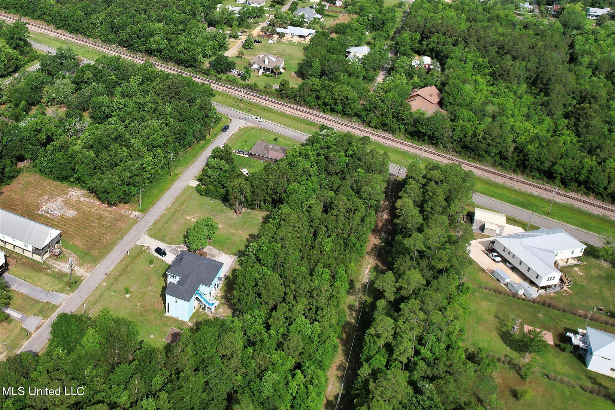 306 N Central Avenue, Waveland, Mississippi image 12