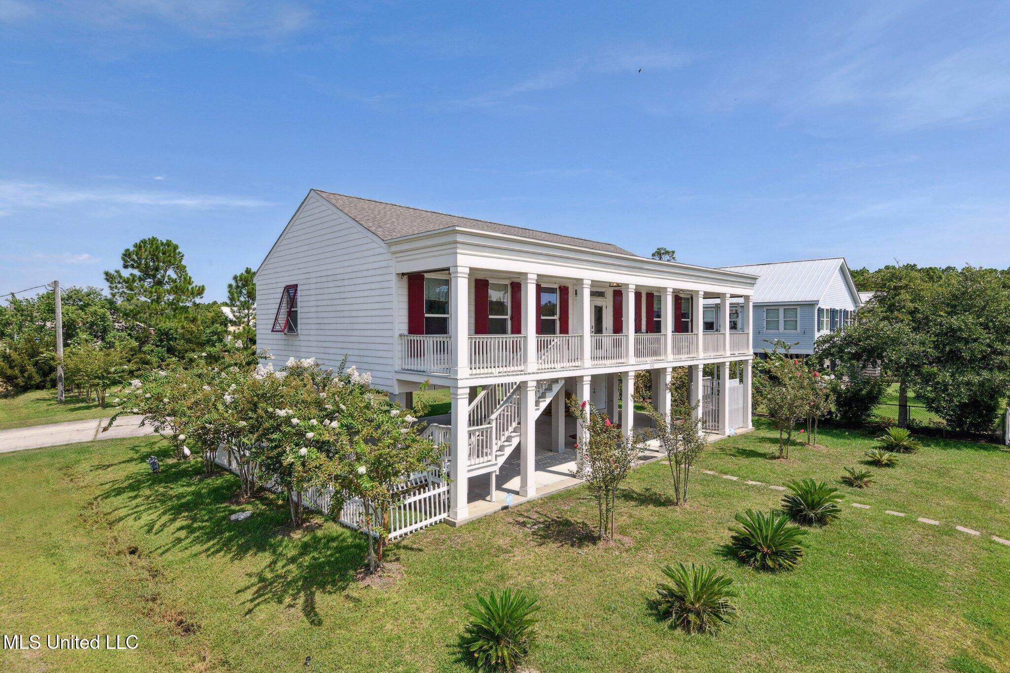500 Fell Street, Waveland, Mississippi image 1