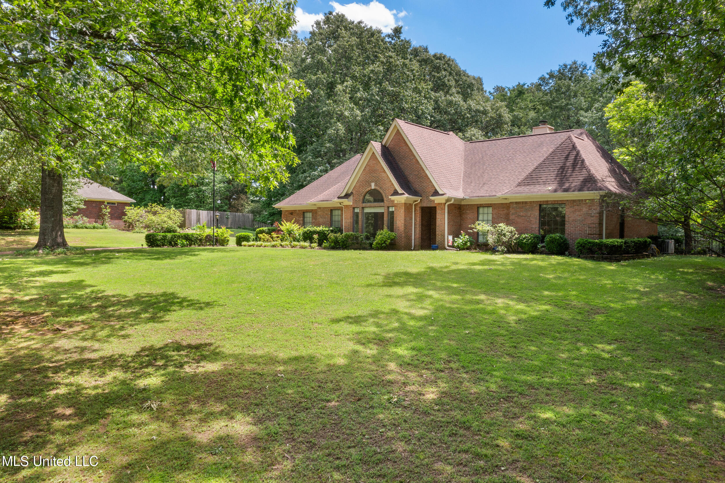 2141 Shannon Cove, Horn Lake, Mississippi image 2
