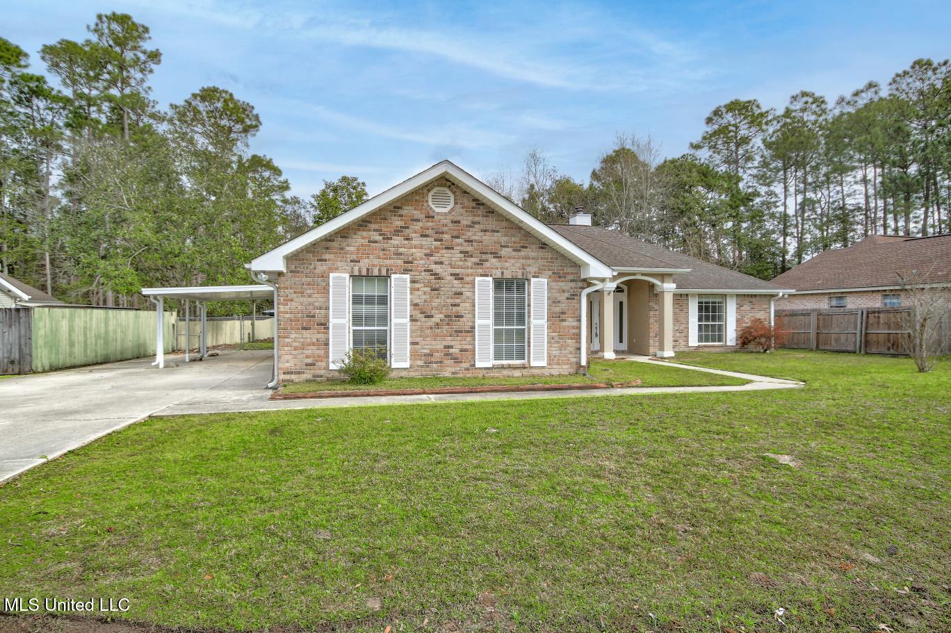 73638 N Diamondhead Drive, Diamondhead, Mississippi image 3