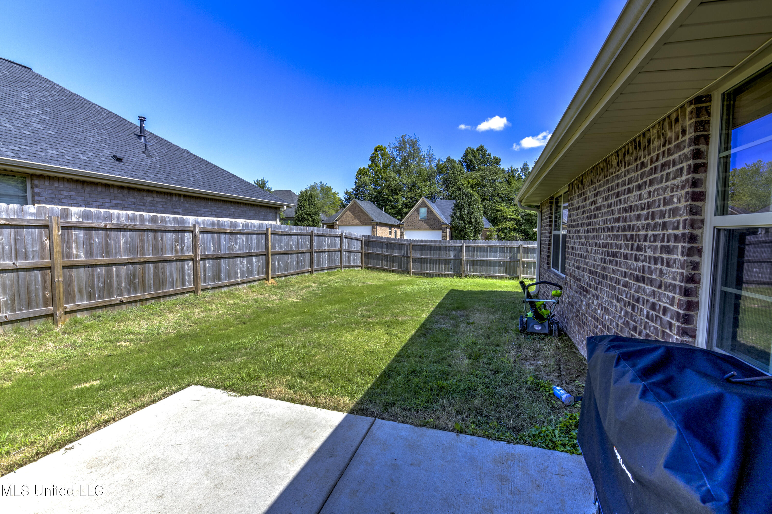 7878 Ferndale Drive, Olive Branch, Mississippi image 21