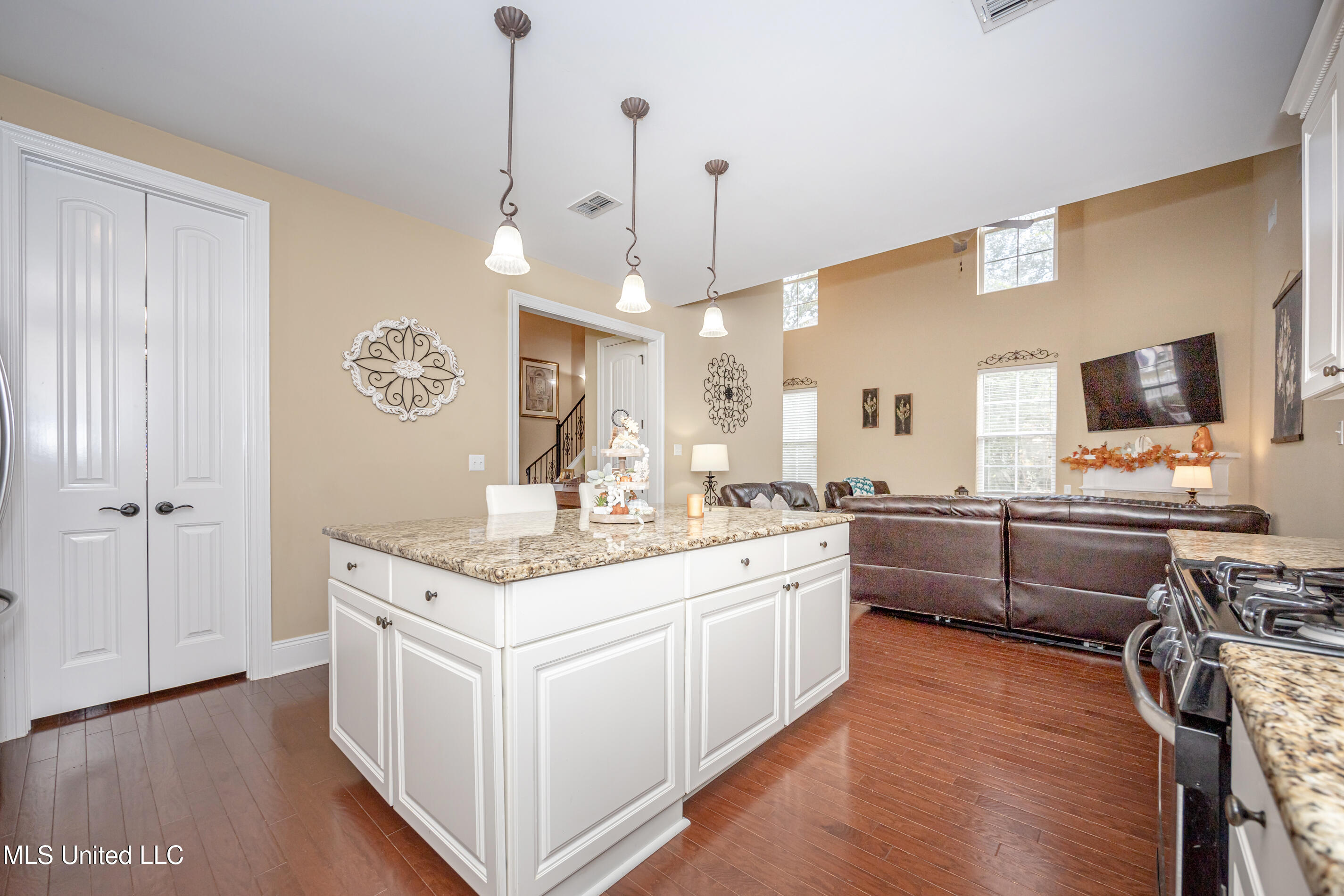13076 Pine Valley Lane, Biloxi, Mississippi image 11