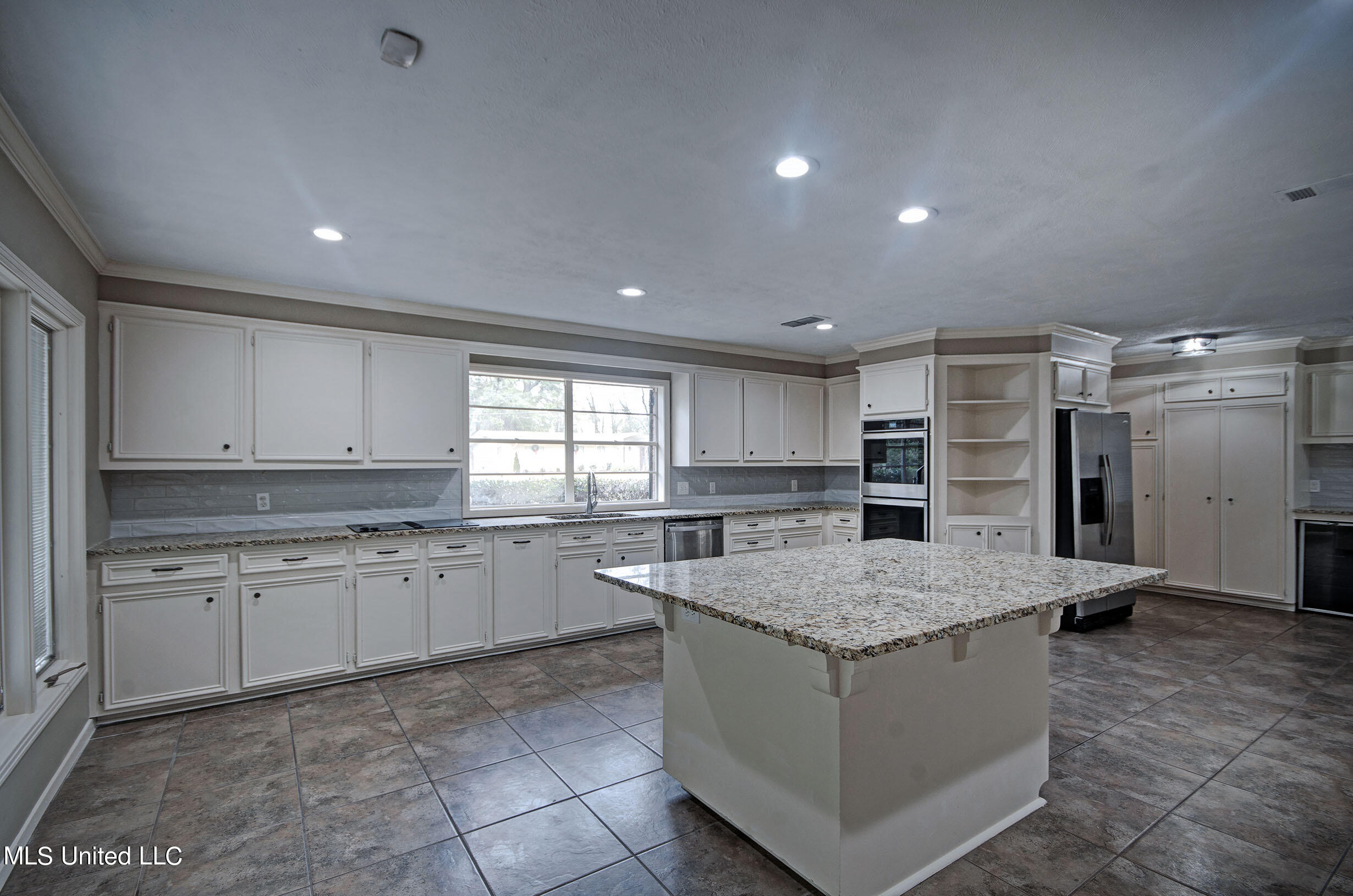 219 Rollingwood Drive, Jackson, Mississippi image 10