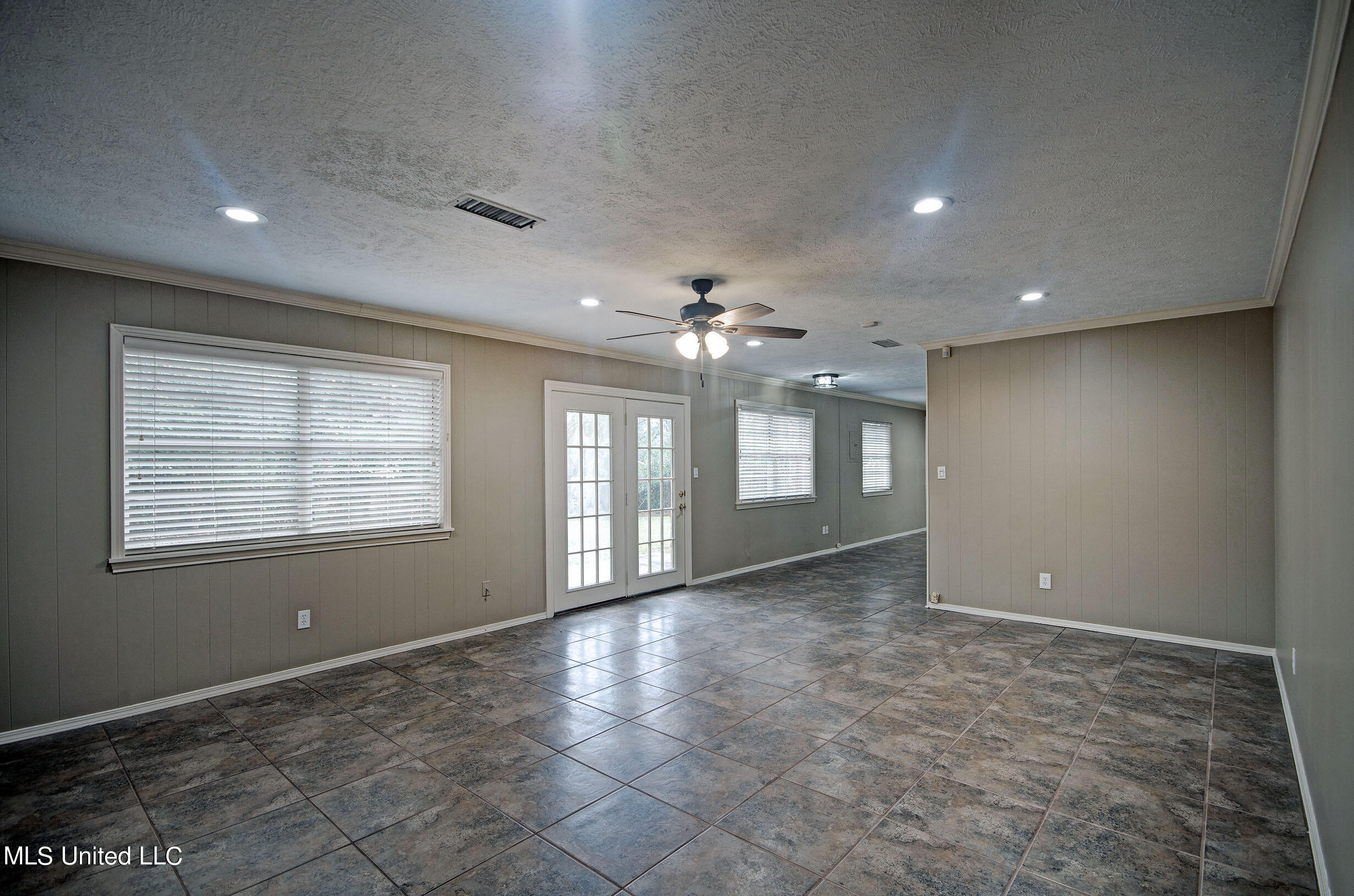 219 Rollingwood Drive, Jackson, Mississippi image 7